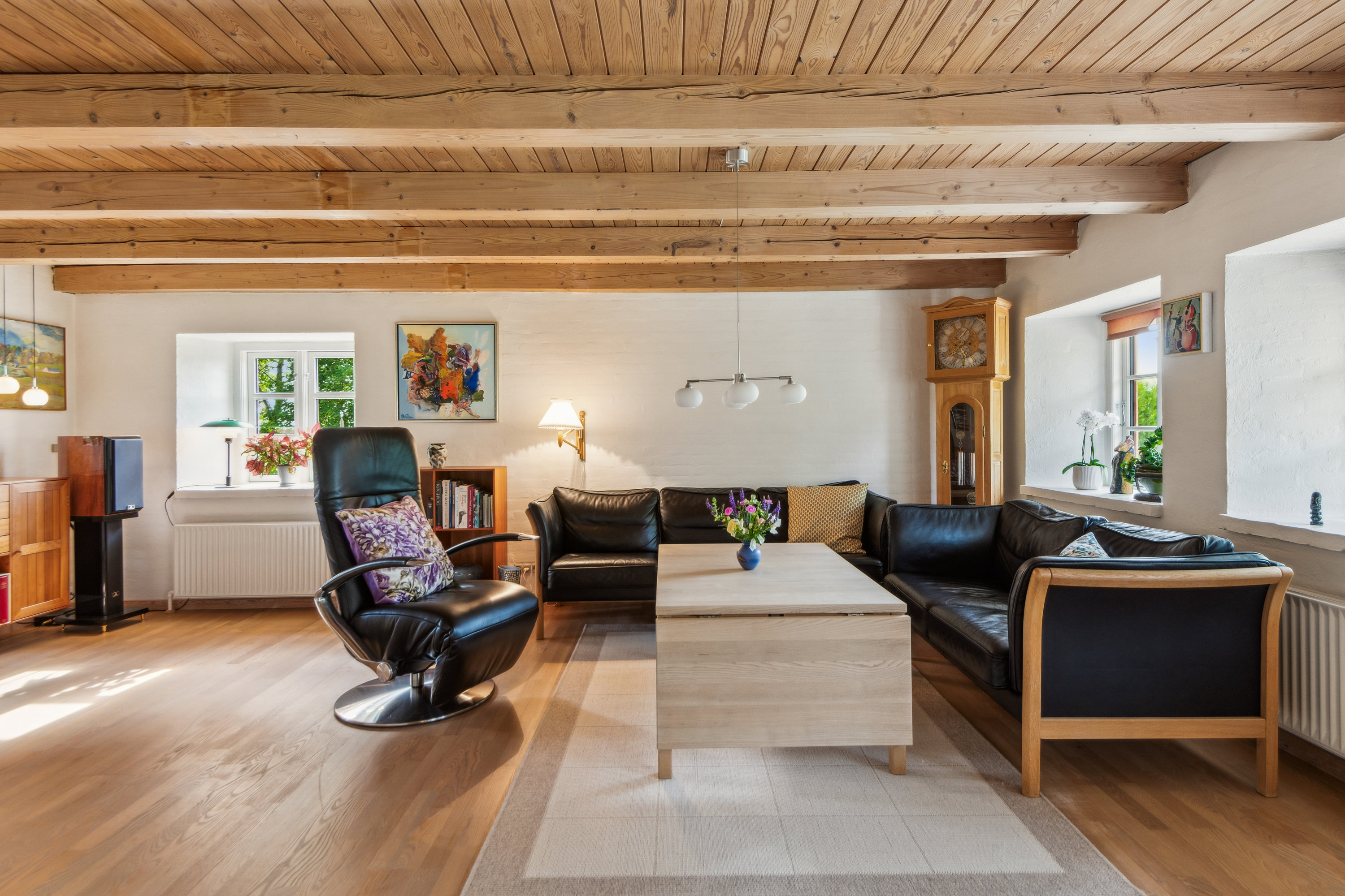 Fremhævet stue billede i fuldskærmstilstand. Billede af Nibevej 204, Øster Hornum, 9530 Støvring