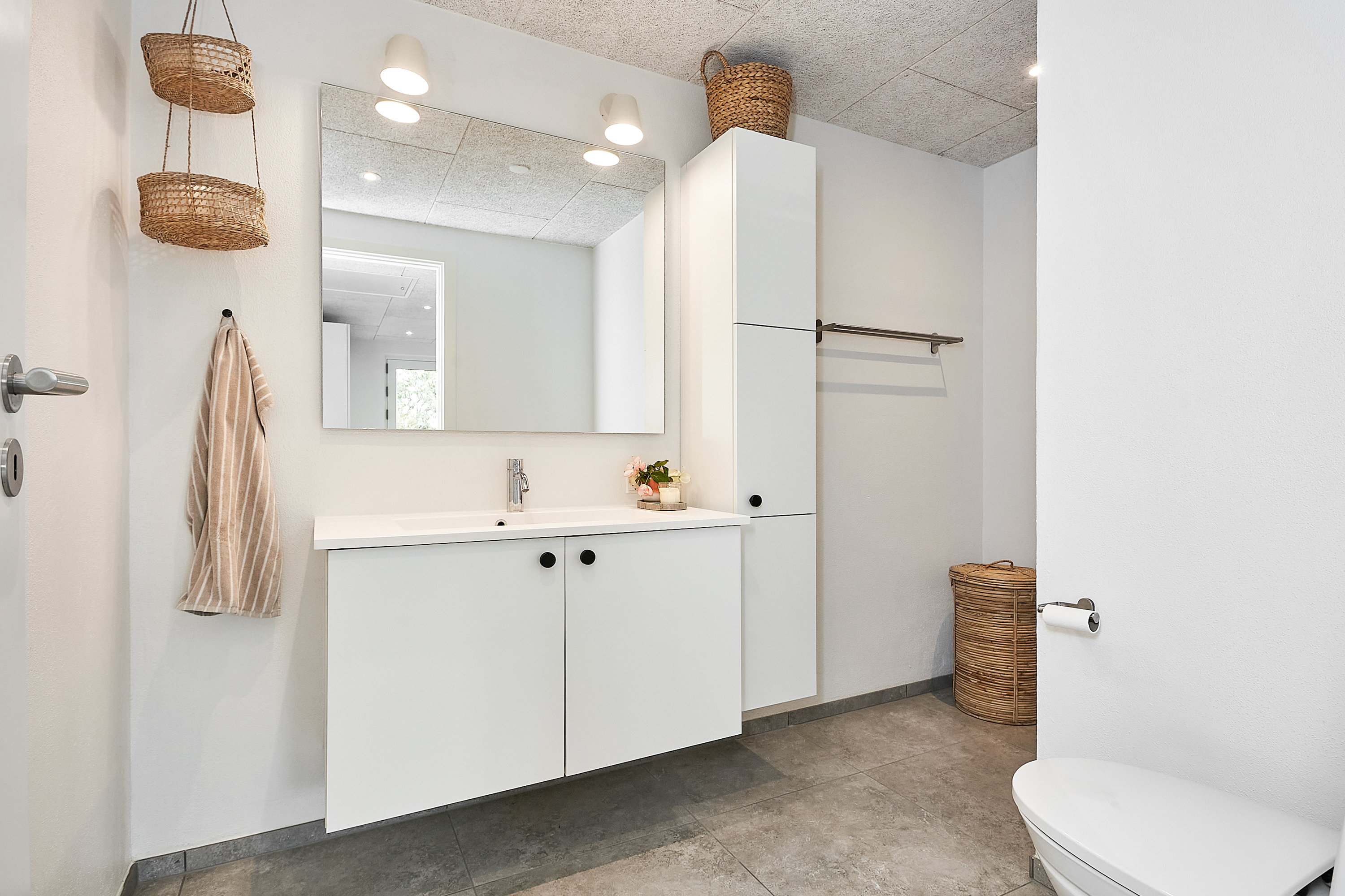 Fremhævet  billede i fuldskærmstilstand. Billede af Lindbjerg Alle 25, 8766 Nørre Snede