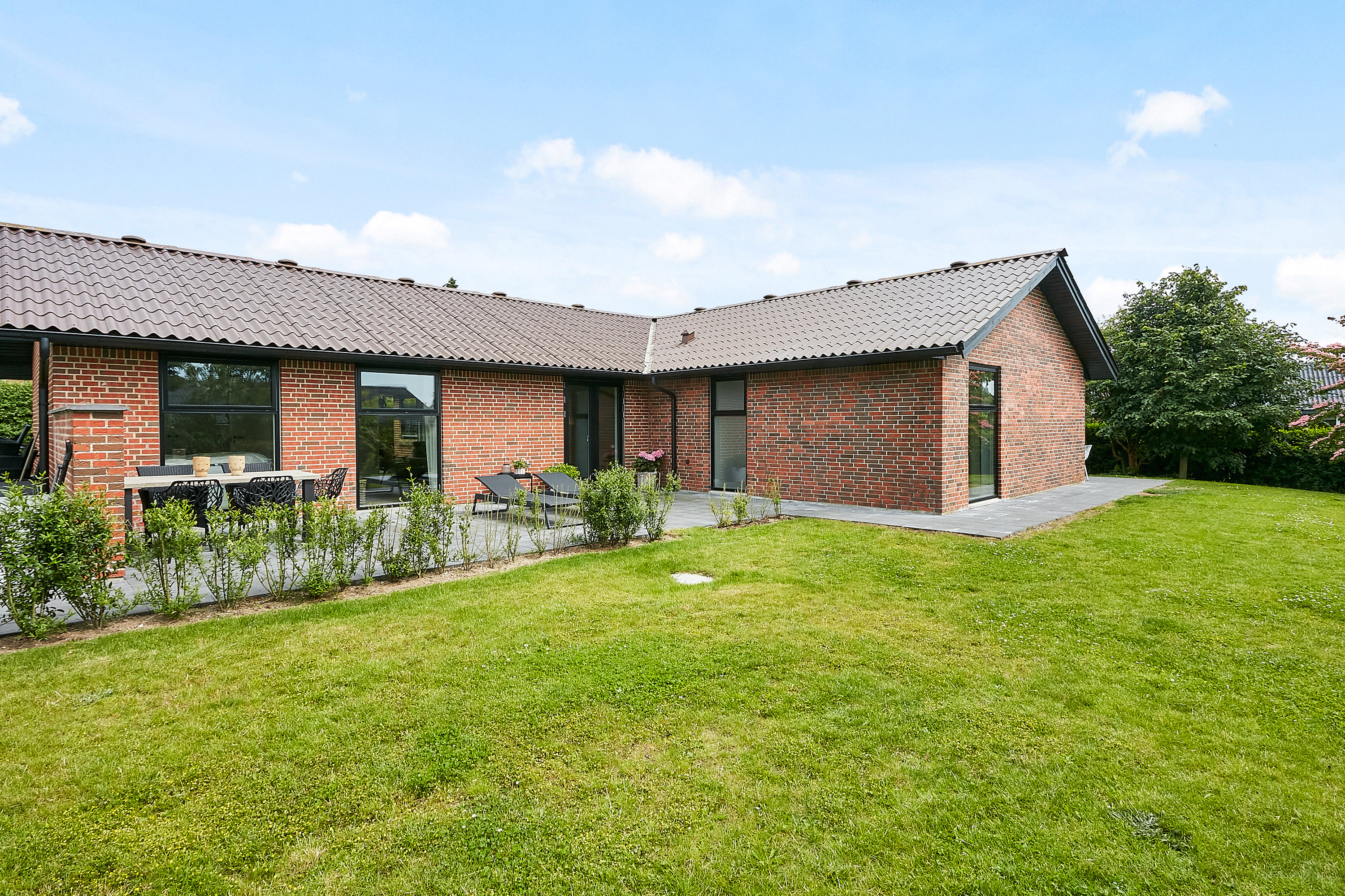 Miniaturebillede 1: . Billede af Lindbjerg Alle 25, 8766 Nørre Snede