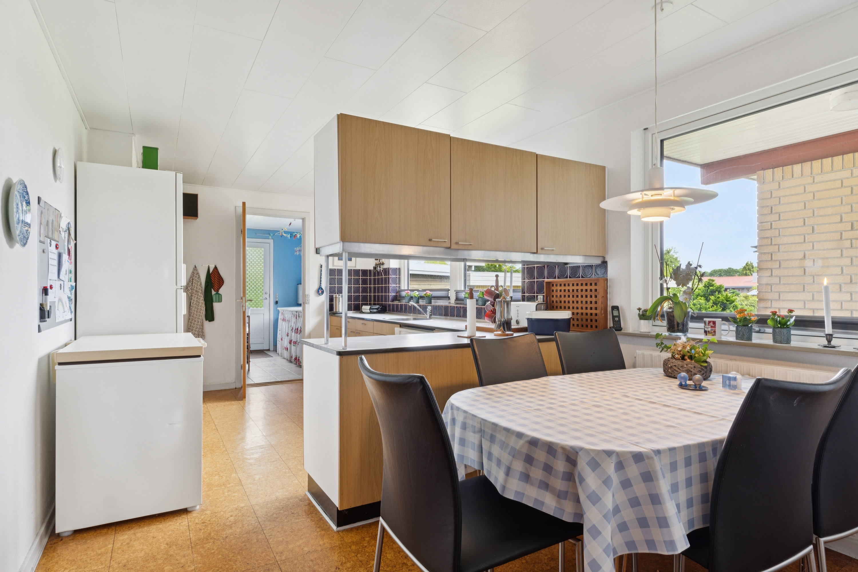 Fremhævet køkken billede i fuldskærmstilstand. Billede af Rødgranen 11, 8620 Kjellerup