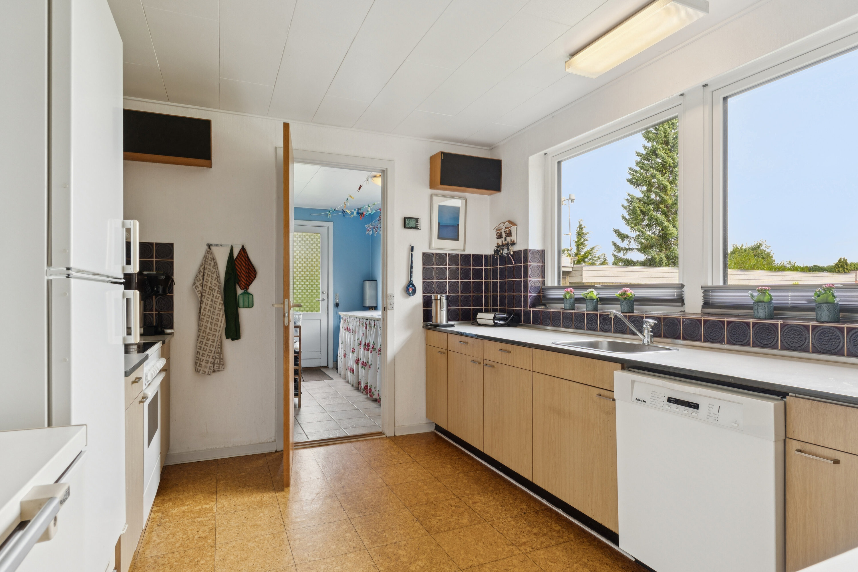 Fremhævet køkken billede i fuldskærmstilstand. Billede af Rødgranen 11, 8620 Kjellerup