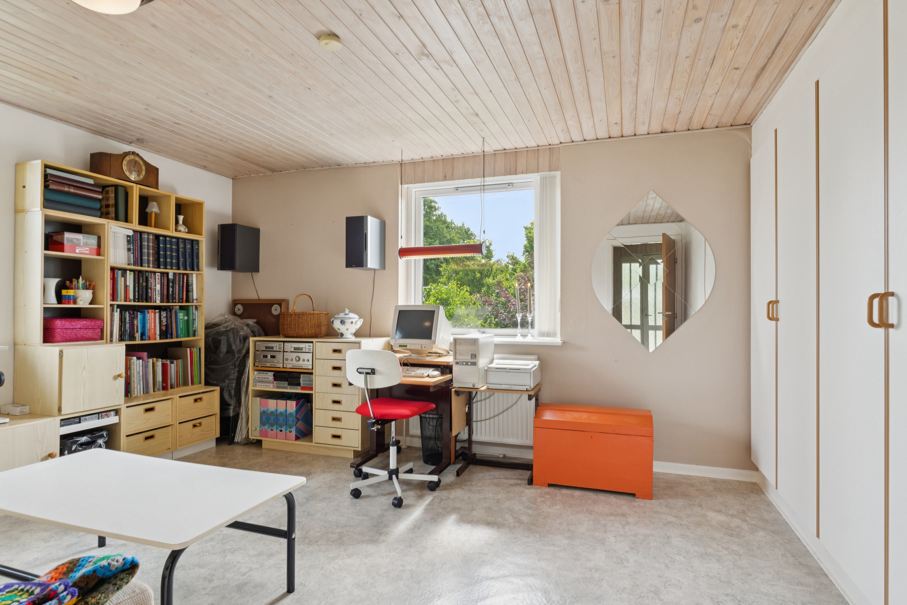 Fremhævet indendørs billede i fuldskærmstilstand. Billede af Rødgranen 11, 8620 Kjellerup