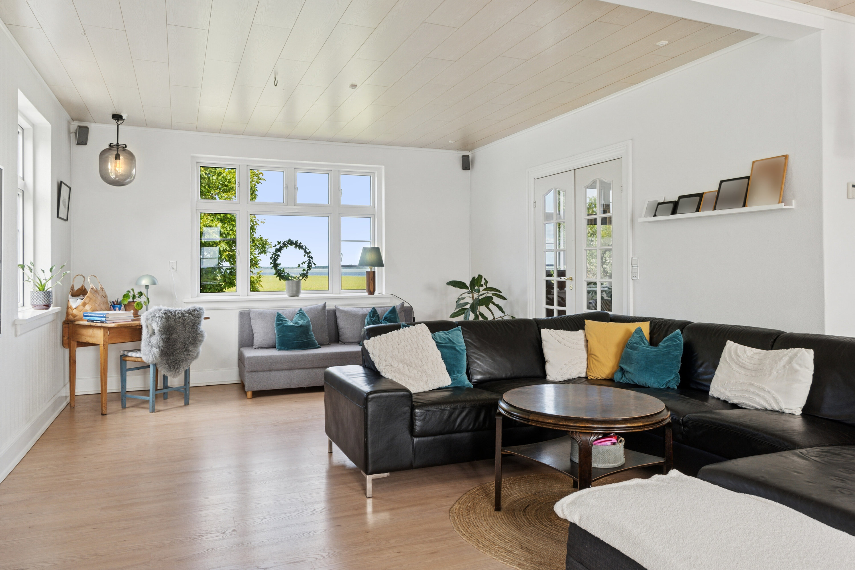 Fremhævet stue billede i fuldskærmstilstand. Billede af Svinøvestervej 30, 4750 Lundby