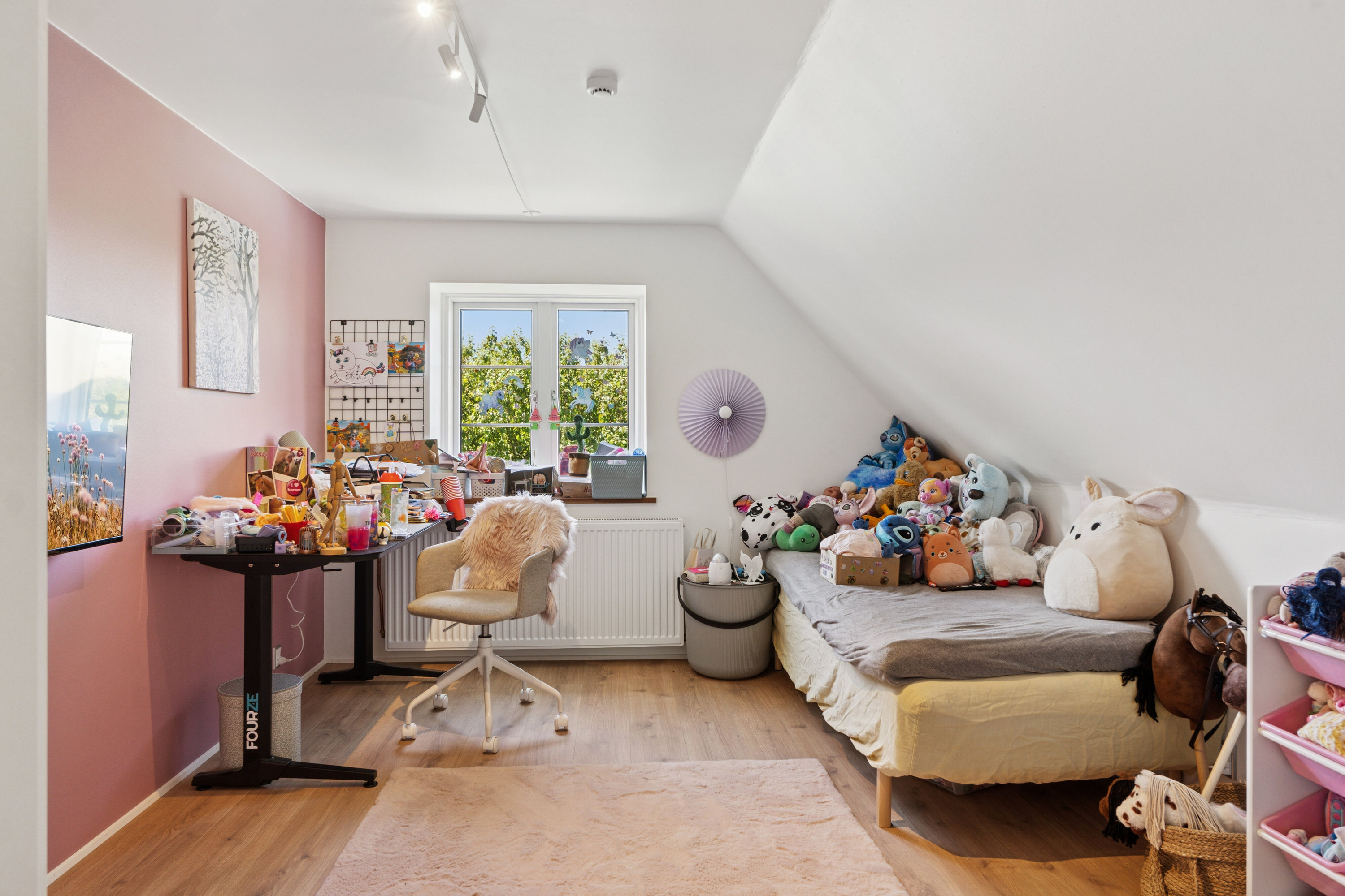 Fremhævet soveværelse billede i fuldskærmstilstand. Billede af Svinøvestervej 30, 4750 Lundby