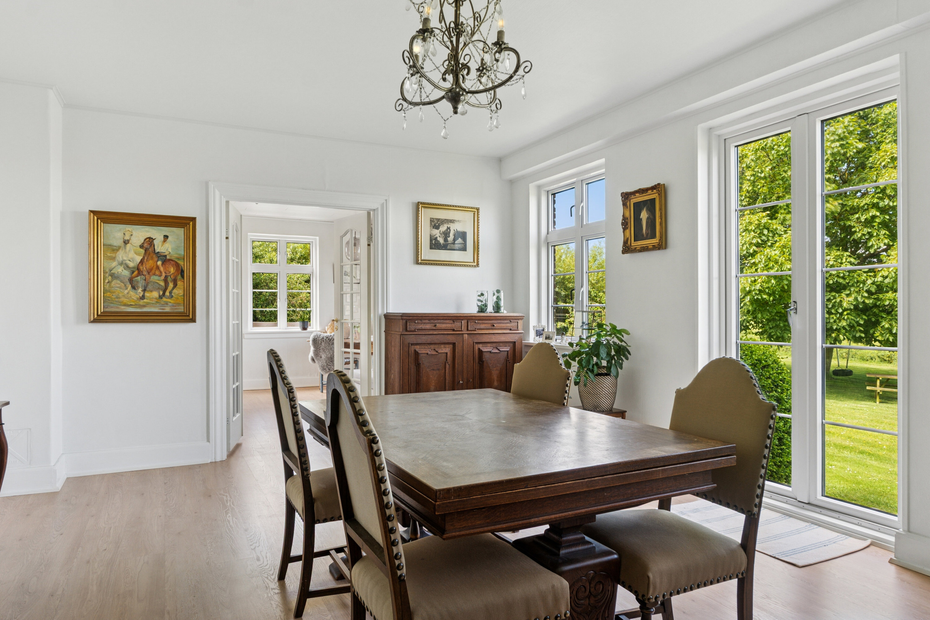 Fremhævet spisestue billede i fuldskærmstilstand. Billede af Svinøvestervej 30, 4750 Lundby