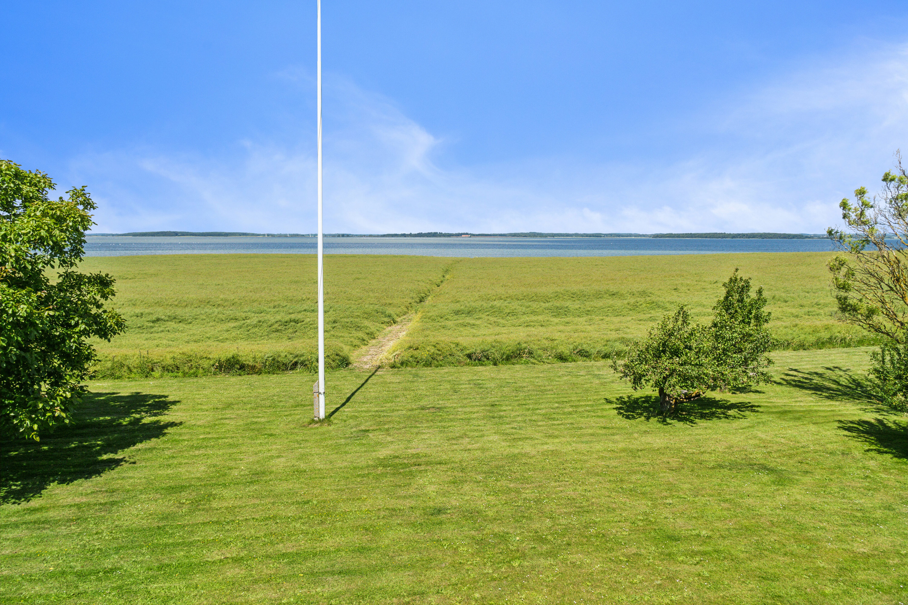 Miniaturebillede 1: udendørs. Billede af Svinøvestervej 30, 4750 Lundby