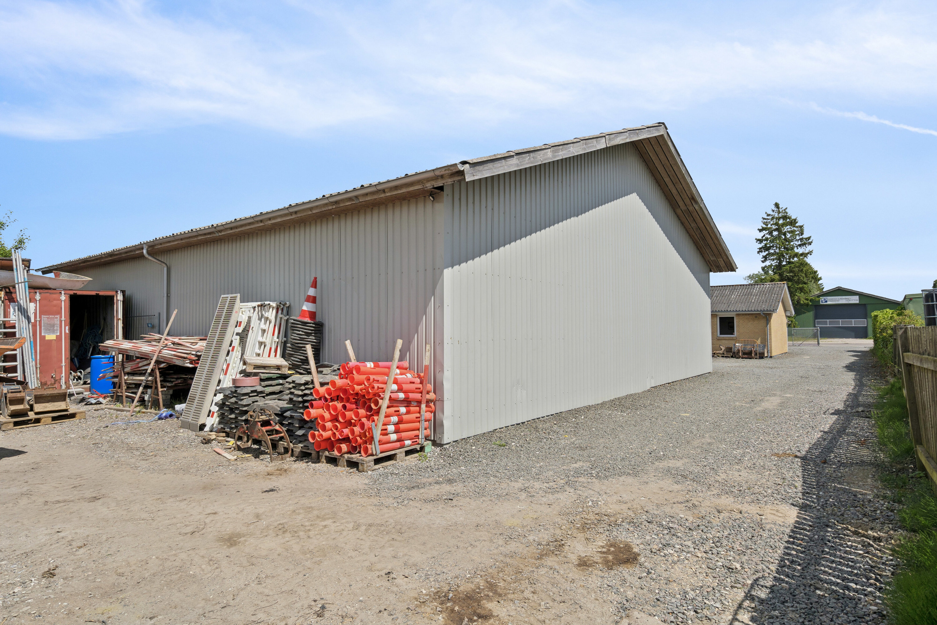 Fremhævet set fra vejen billede i fuldskærmstilstand. Billede af Islandsgade 4, 4690 Haslev