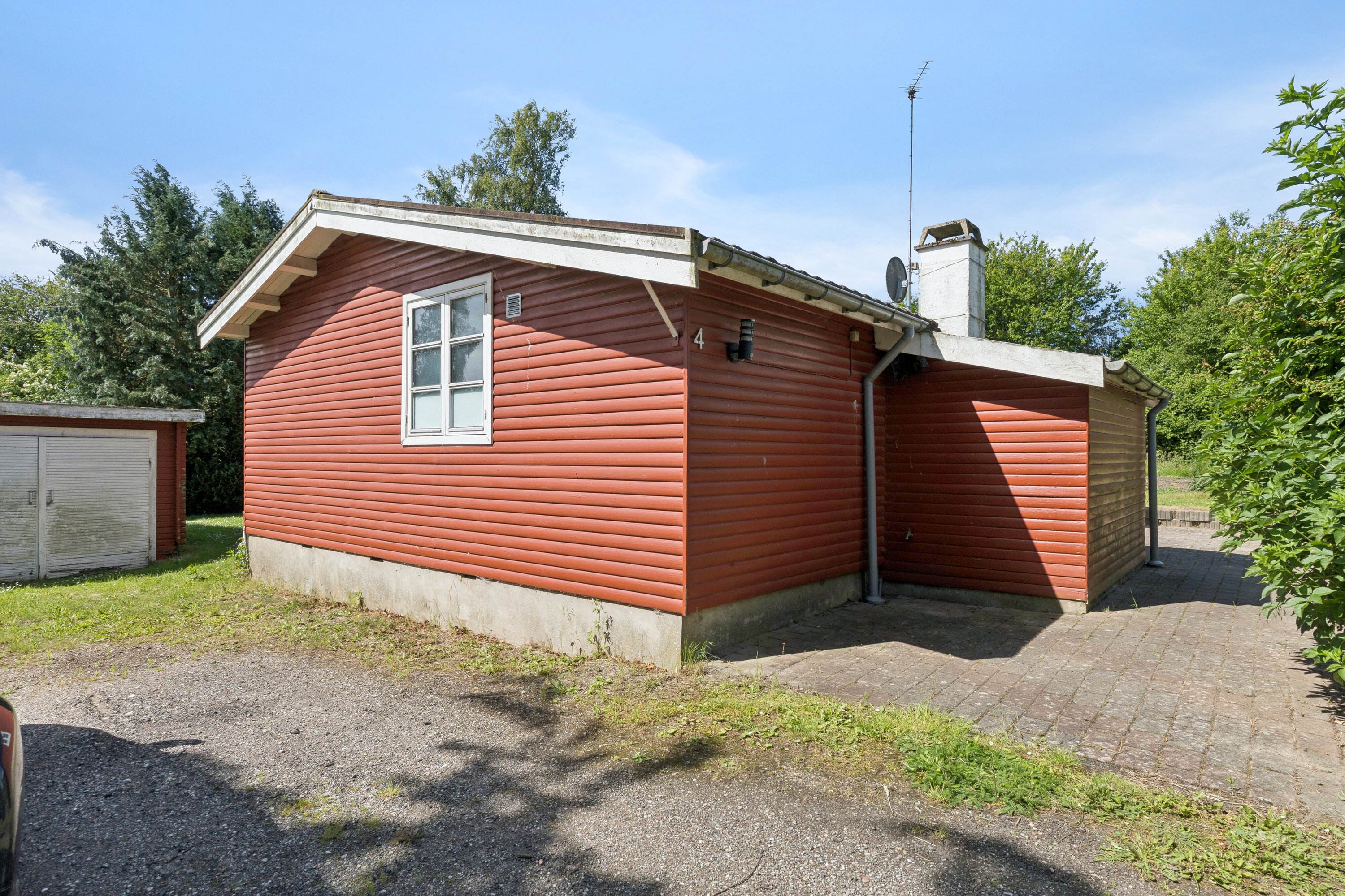 Fremhævet set fra vejen billede i fuldskærmstilstand. Billede af Fjordvej 4, Lyndby, 4060 Kirke Såby