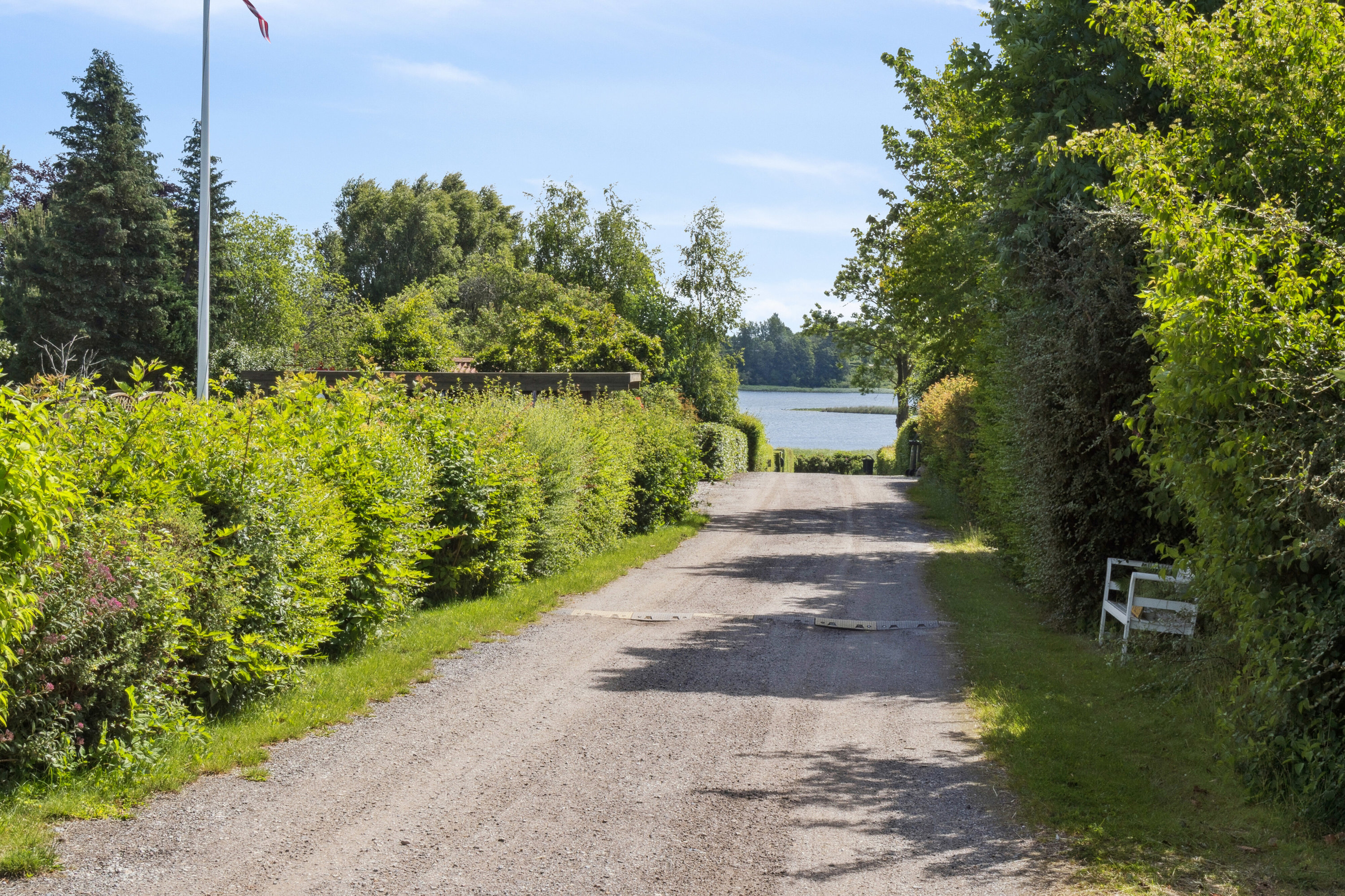 Fremhævet udendørs billede i fuldskærmstilstand. Billede af Fjordvej 4, Lyndby, 4060 Kirke Såby