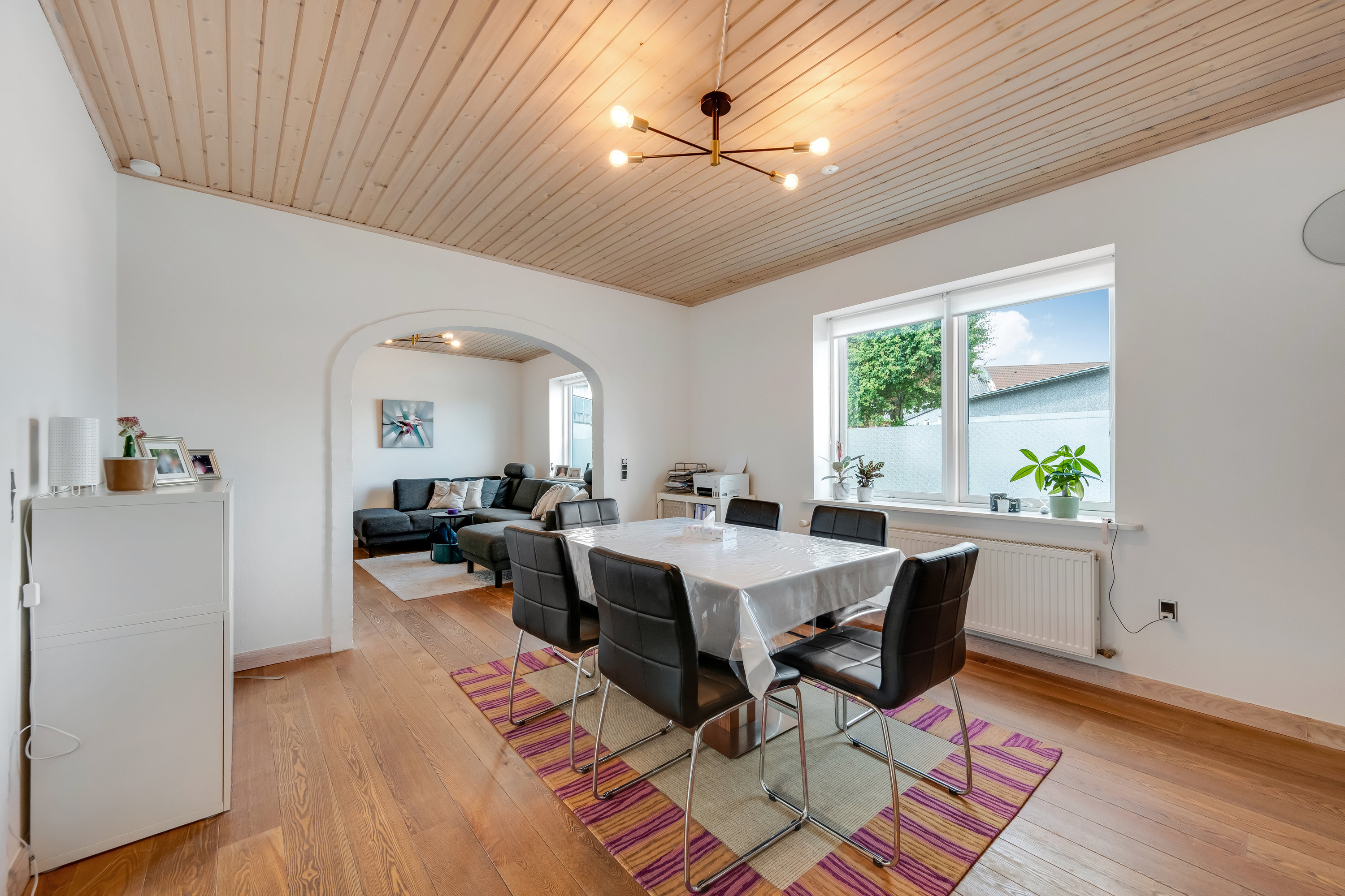 Fremhævet stue billede i fuldskærmstilstand. Billede af Gl Kongevej 23, 6920 Videbæk