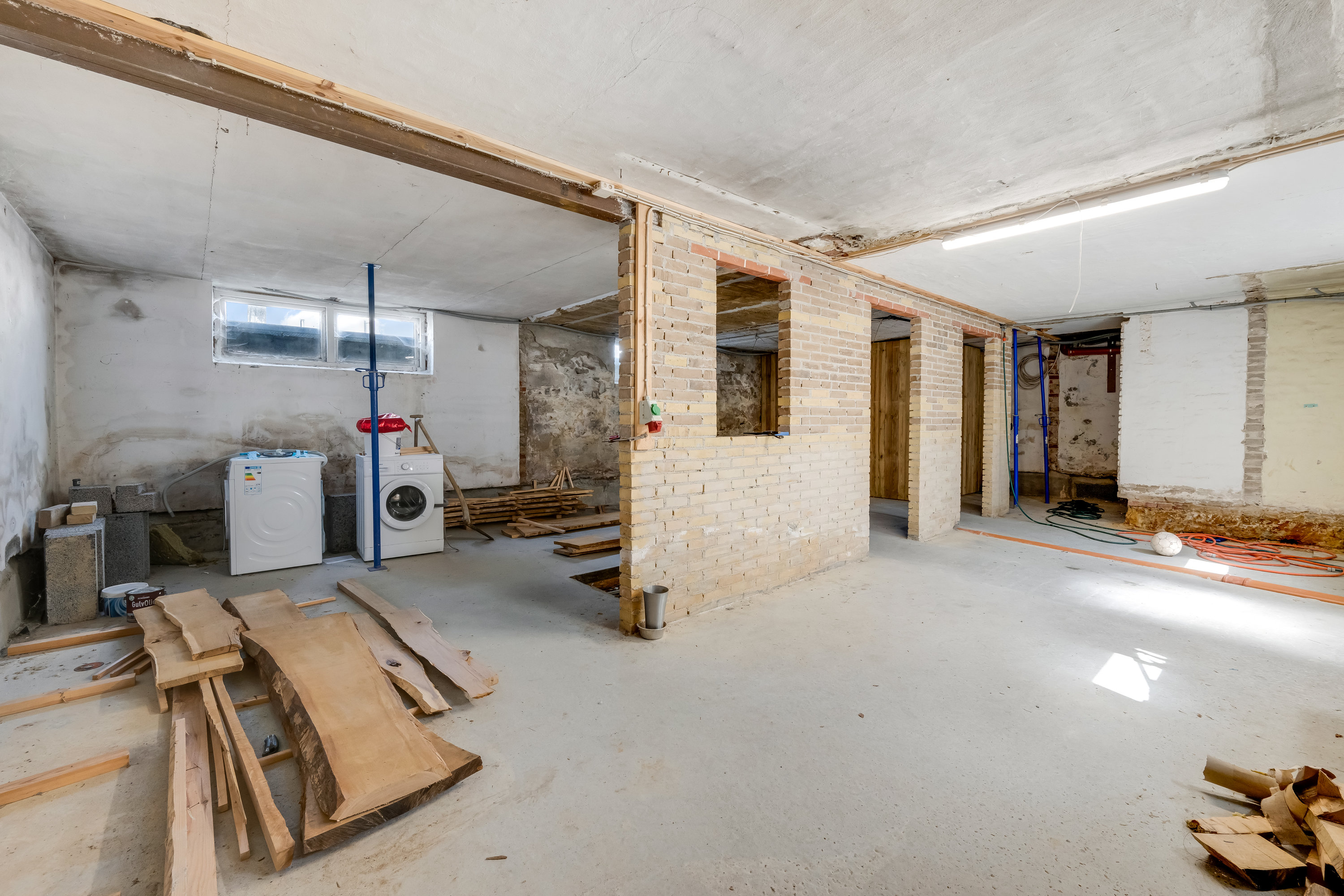 Fremhævet kælder billede i fuldskærmstilstand. Billede af Gl Kongevej 23, 6920 Videbæk