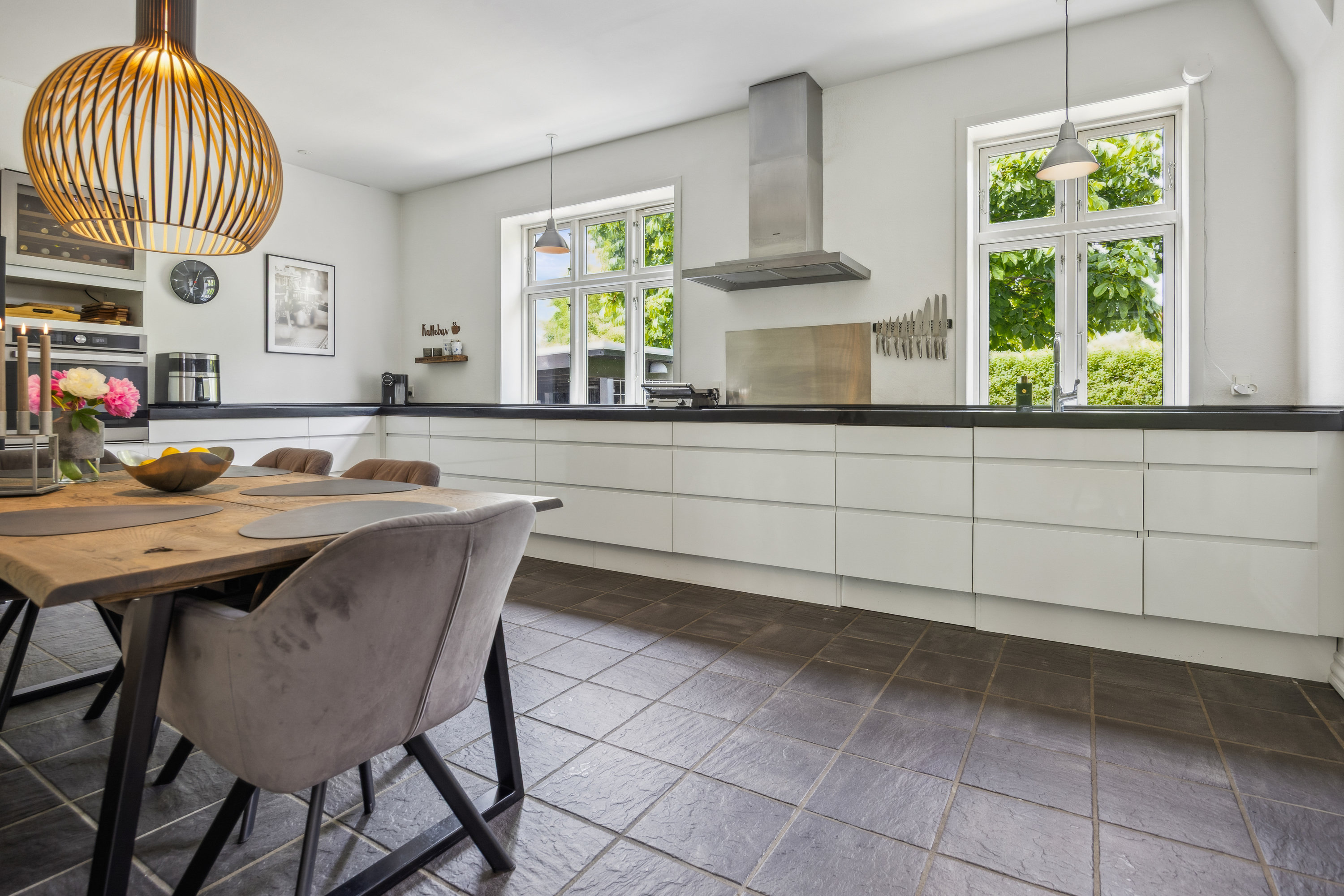 Fremhævet køkken billede i fuldskærmstilstand. Billede af Niels Lykkes Gade 16, 9400 Nørresundby