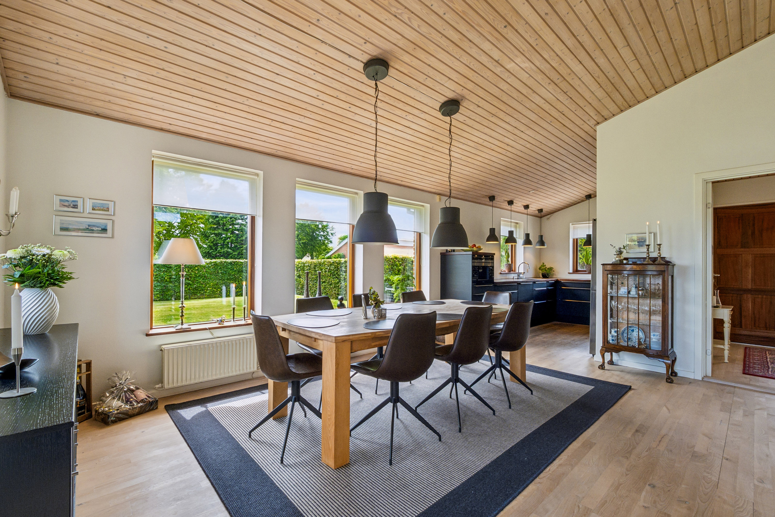 Fremhævet stue billede i fuldskærmstilstand. Billede af Lyngbjergvej 15, Faarup, 7900 Nykøbing M