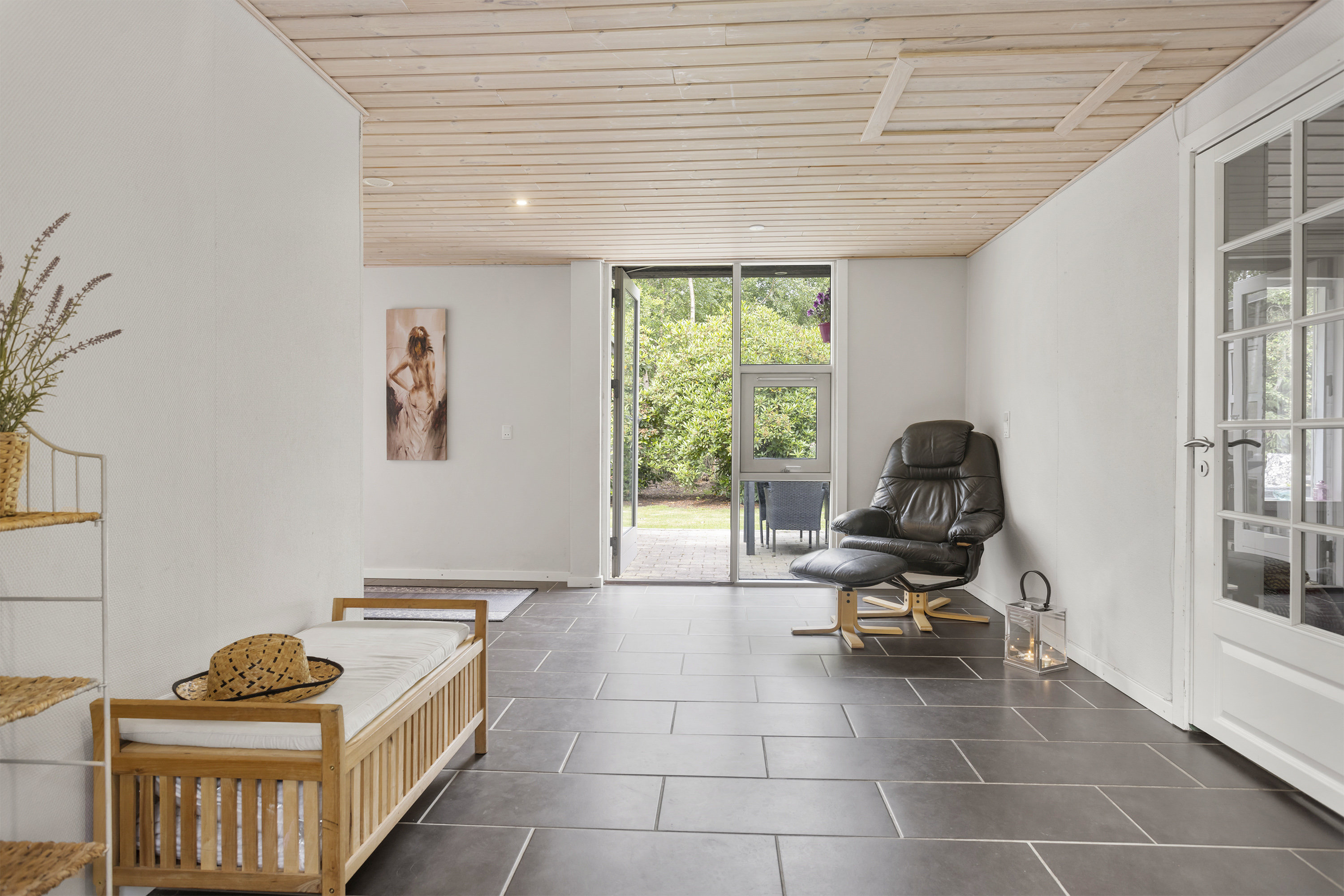 Fremhævet entré billede i fuldskærmstilstand. Billede af Mågevej 1, Hou, 9370 Hals