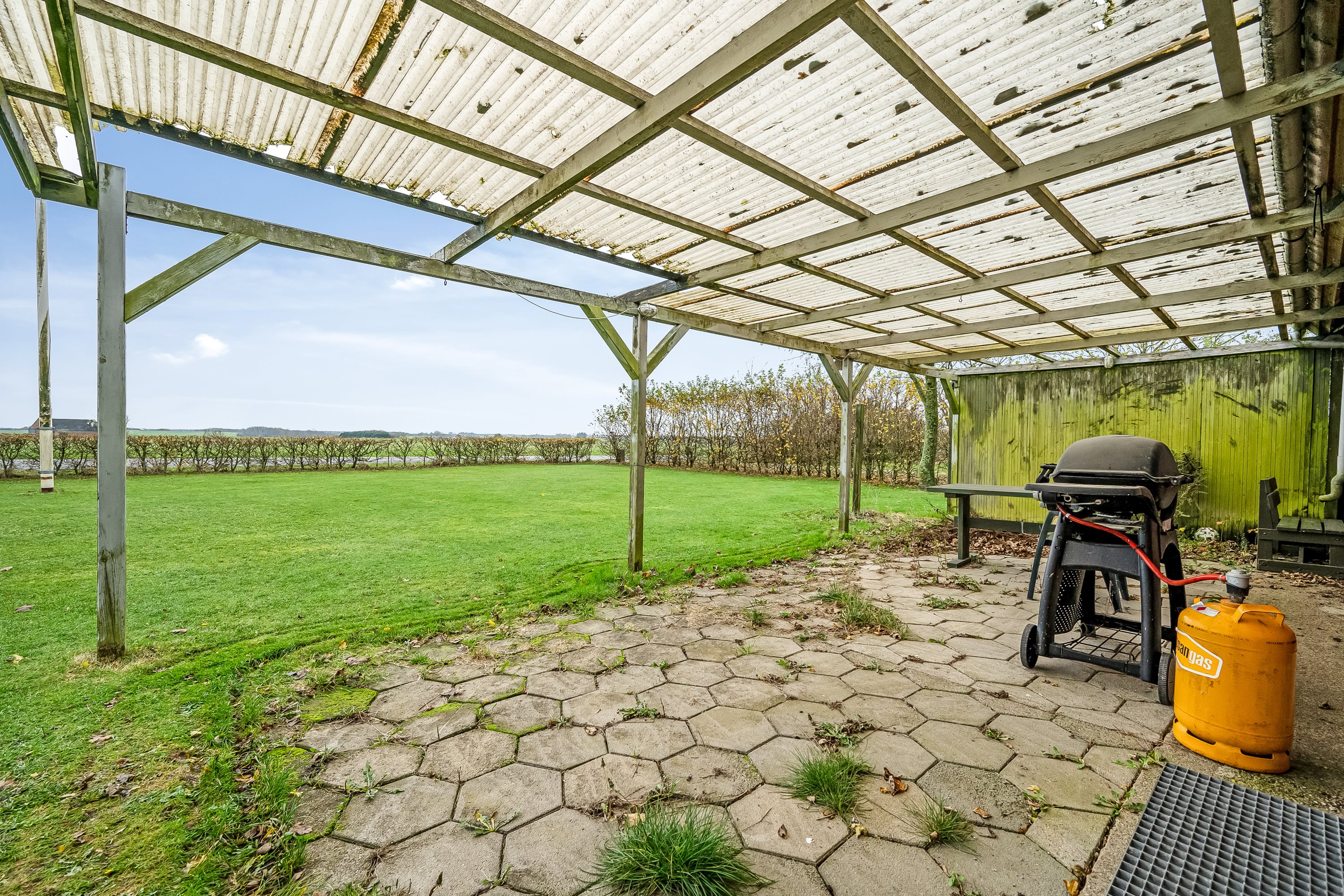 Fremhævet terrasse billede i fuldskærmstilstand. Billede af Tylvadvej 20, Finderup, 6900 Skjern