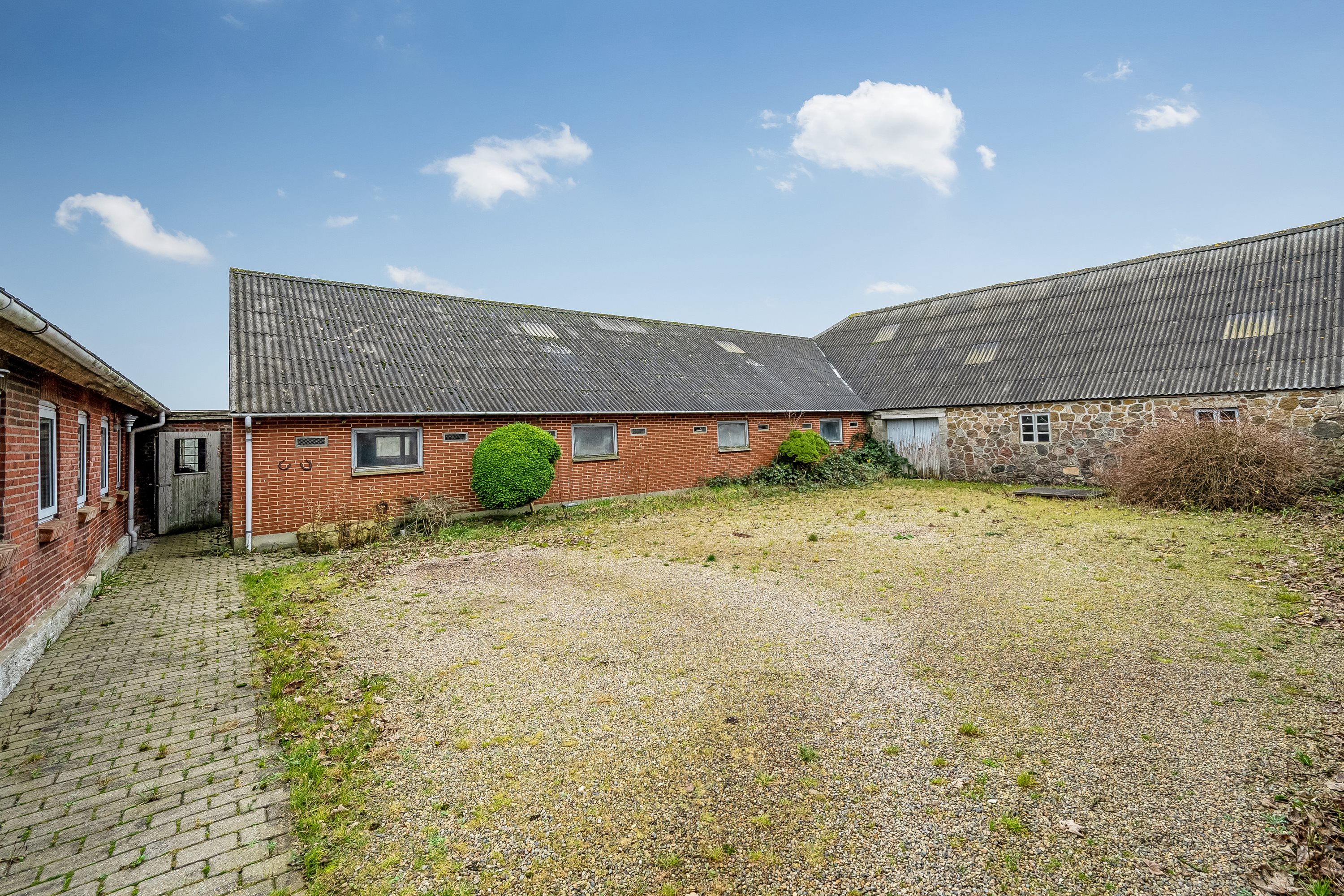 Miniaturebillede 1: facade. Billede af Tylvadvej 20, Finderup, 6900 Skjern