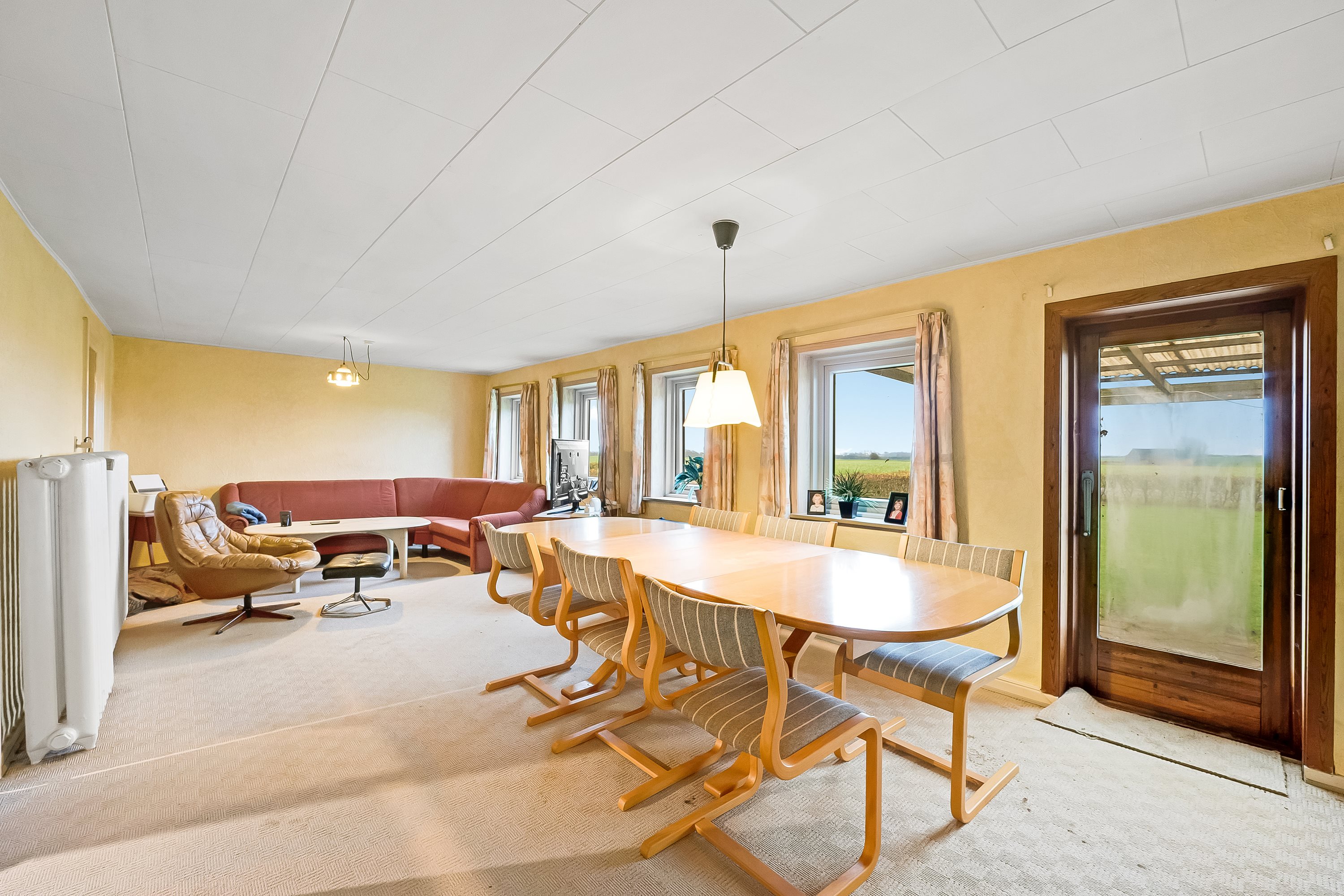 Fremhævet stue billede i fuldskærmstilstand. Billede af Tylvadvej 20, Finderup, 6900 Skjern