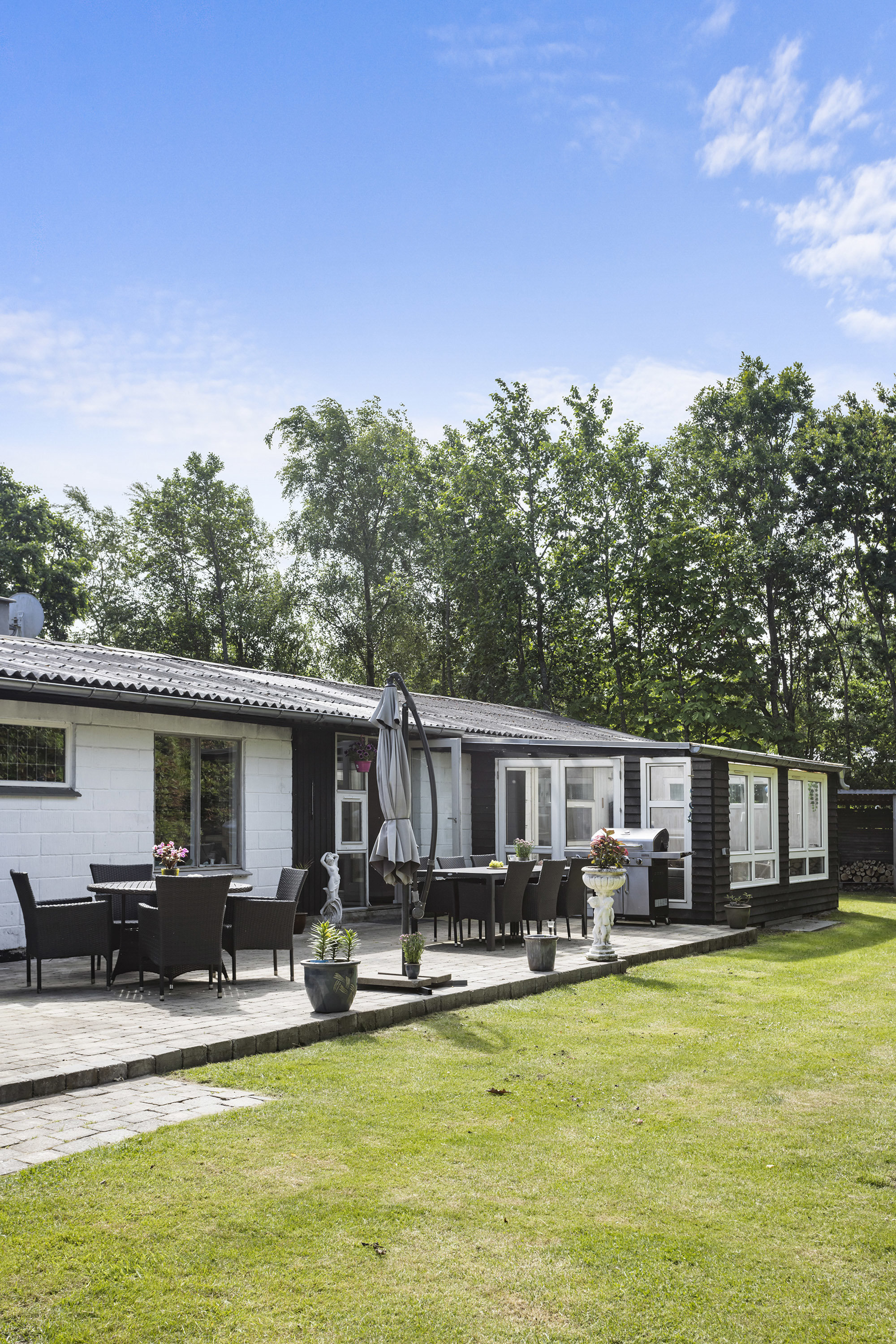 Fremhævet have billede i fuldskærmstilstand. Billede af Mågevej 1, Hou, 9370 Hals