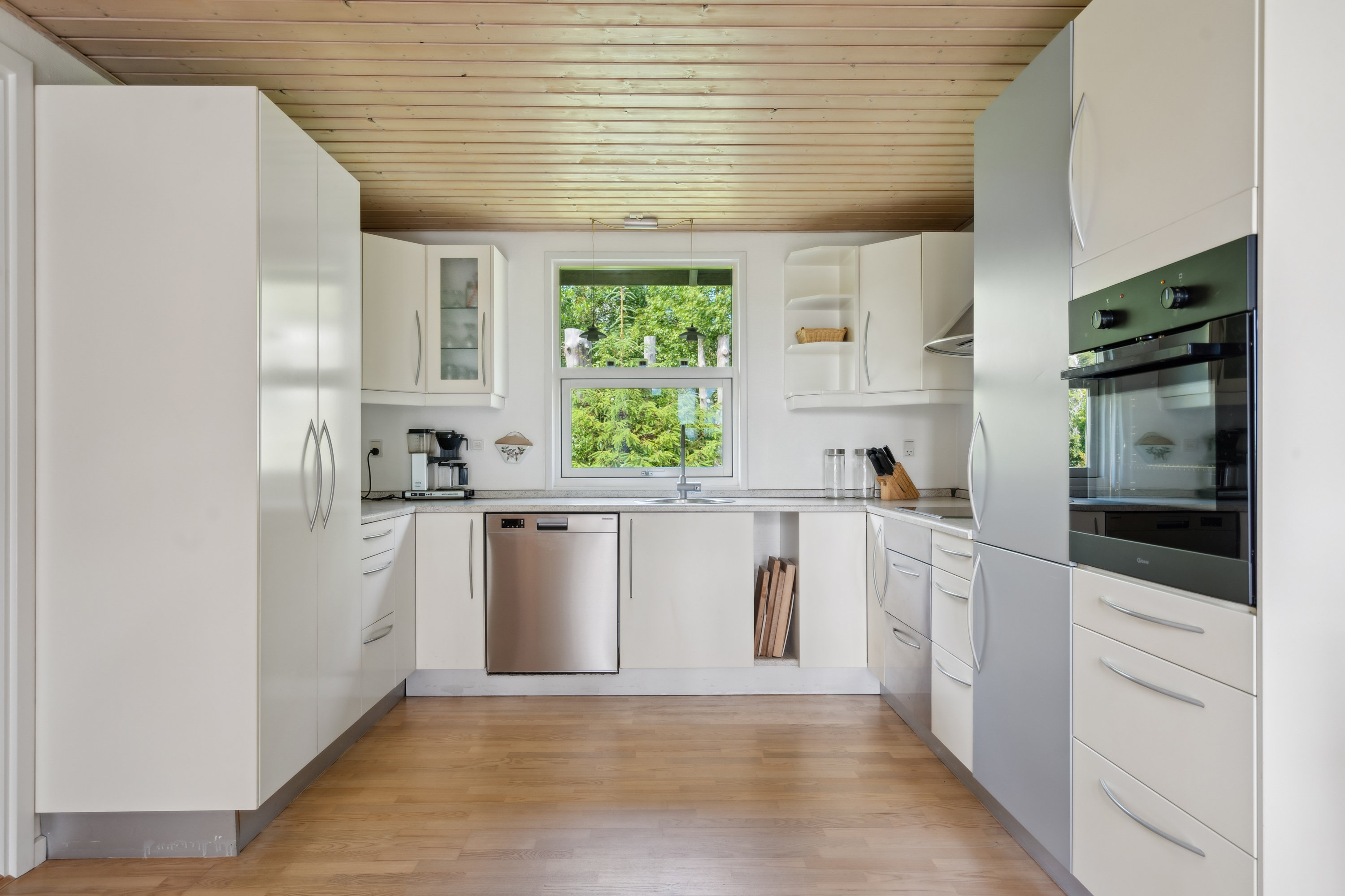 Miniaturebillede 2: køkken. Billede af Tranebærvej 2, Napstjert, 9981 Jerup