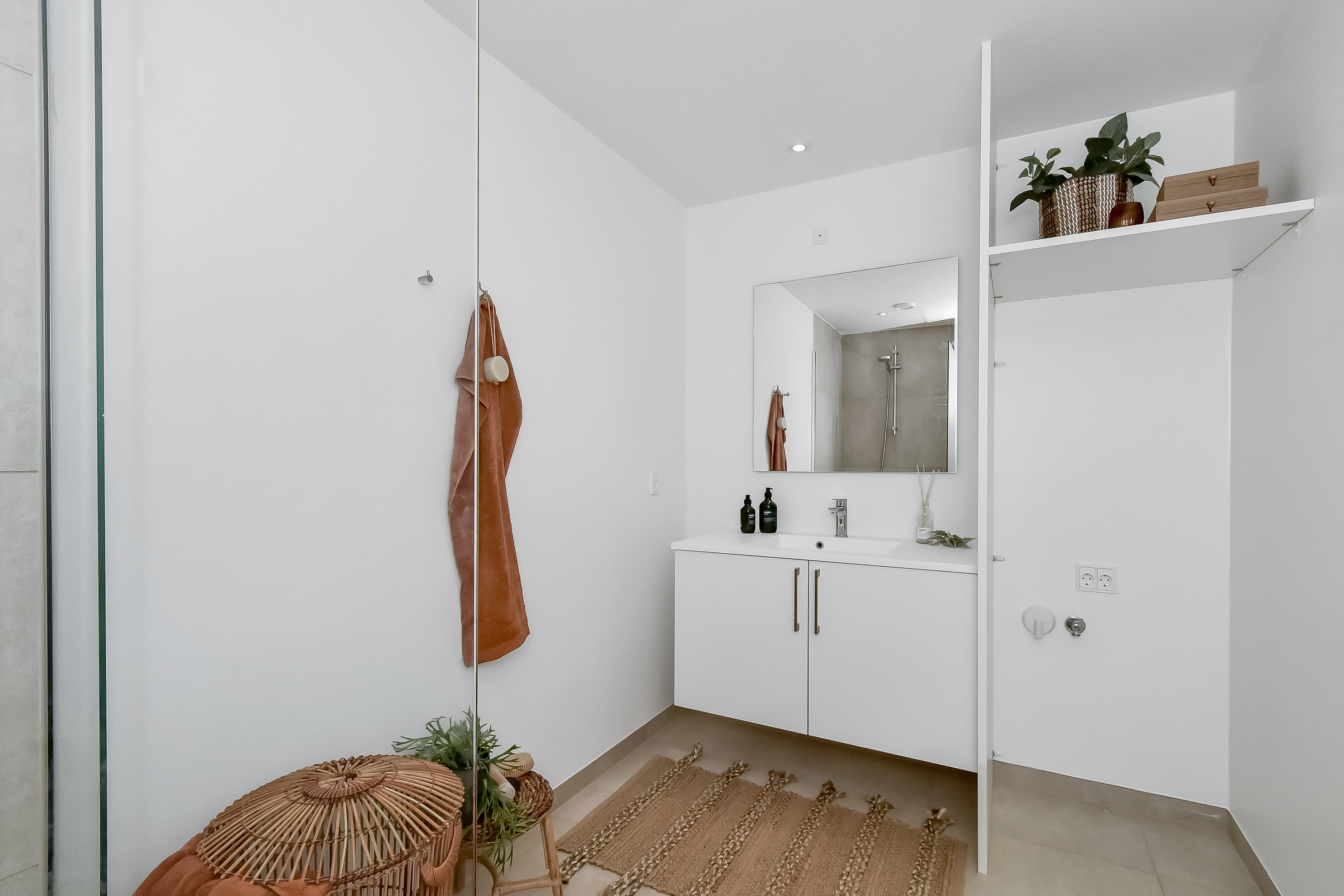 Fremhævet  billede i fuldskærmstilstand. Billede af Kløverparken 2, 1. E., Snejbjerg, 7400 Herning