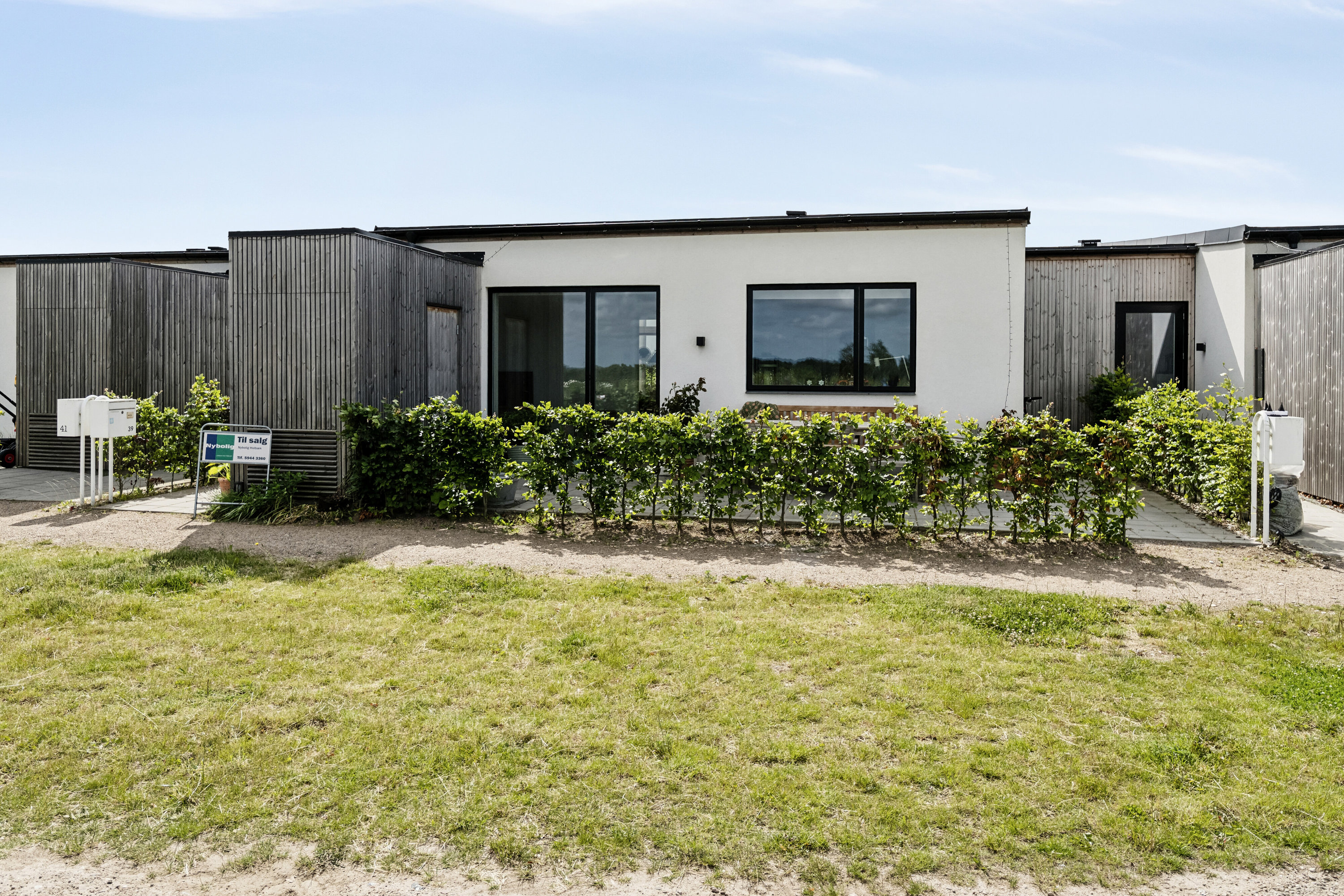 Fremhævet set fra haven billede i fuldskærmstilstand. Billede af Tømrergårdsvej 39, Tuse, 4300 Holbæk