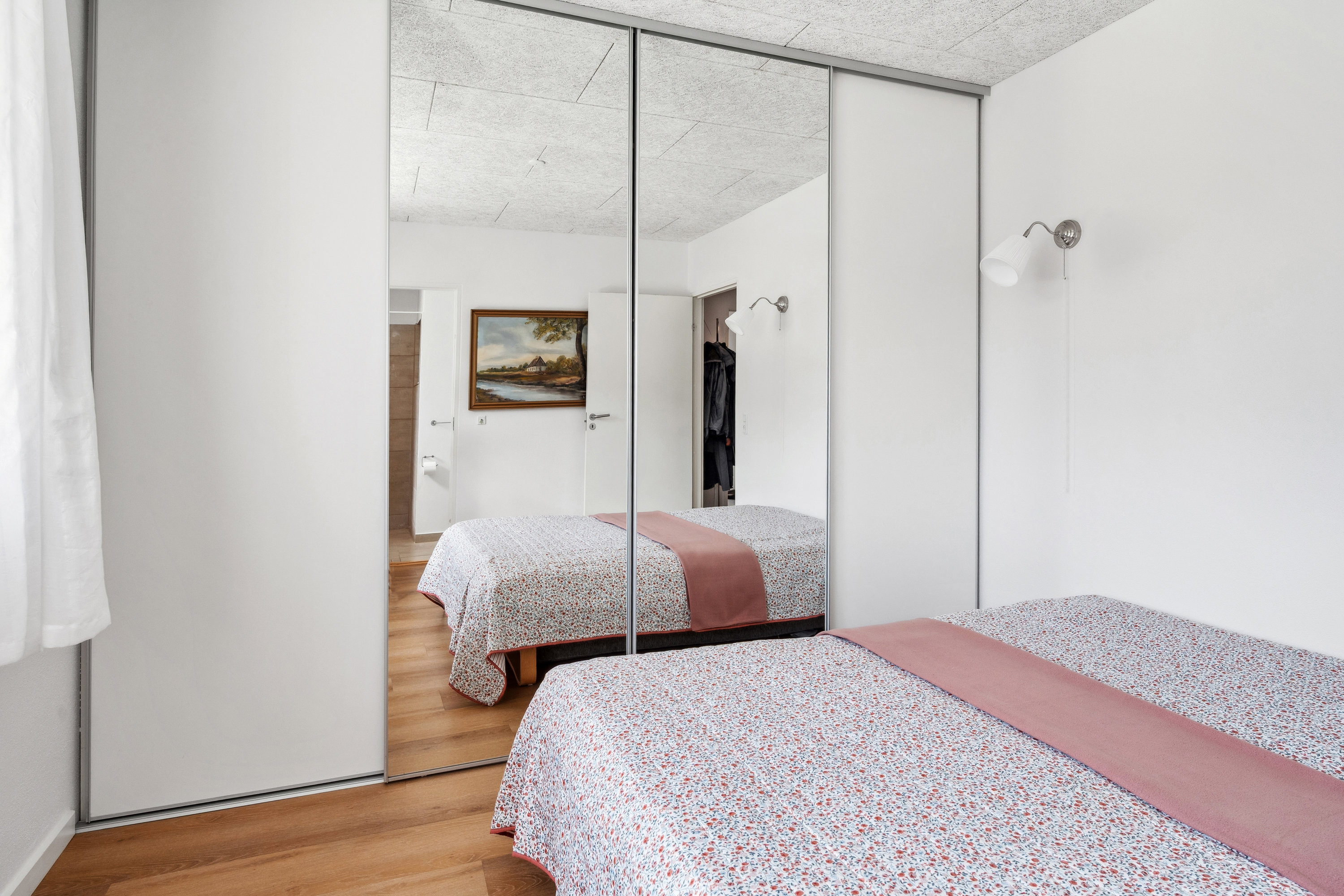 Fremhævet værelse billede i fuldskærmstilstand. Billede af Åmarksvej 7, 8250 Egå