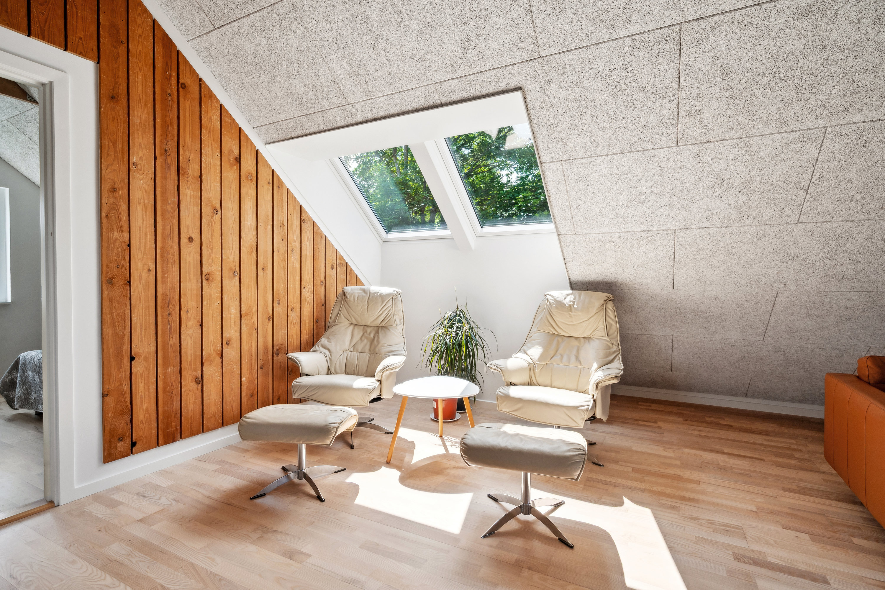 Fremhævet værelse billede i fuldskærmstilstand. Billede af Åmarksvej 7, 8250 Egå