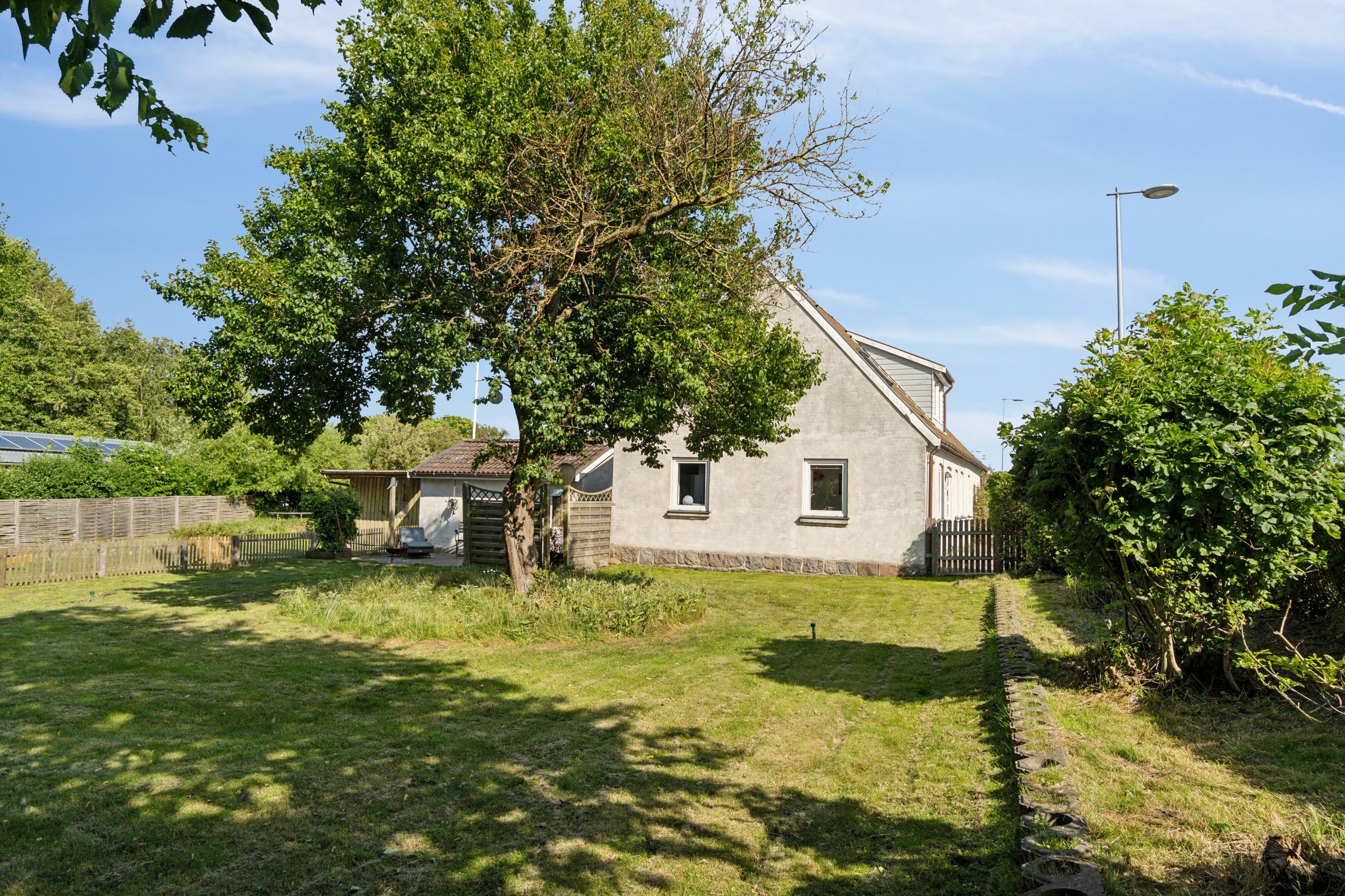 Fremhævet set fra haven billede i fuldskærmstilstand. Billede af Slagelsevej 189A, 4400 Kalundborg