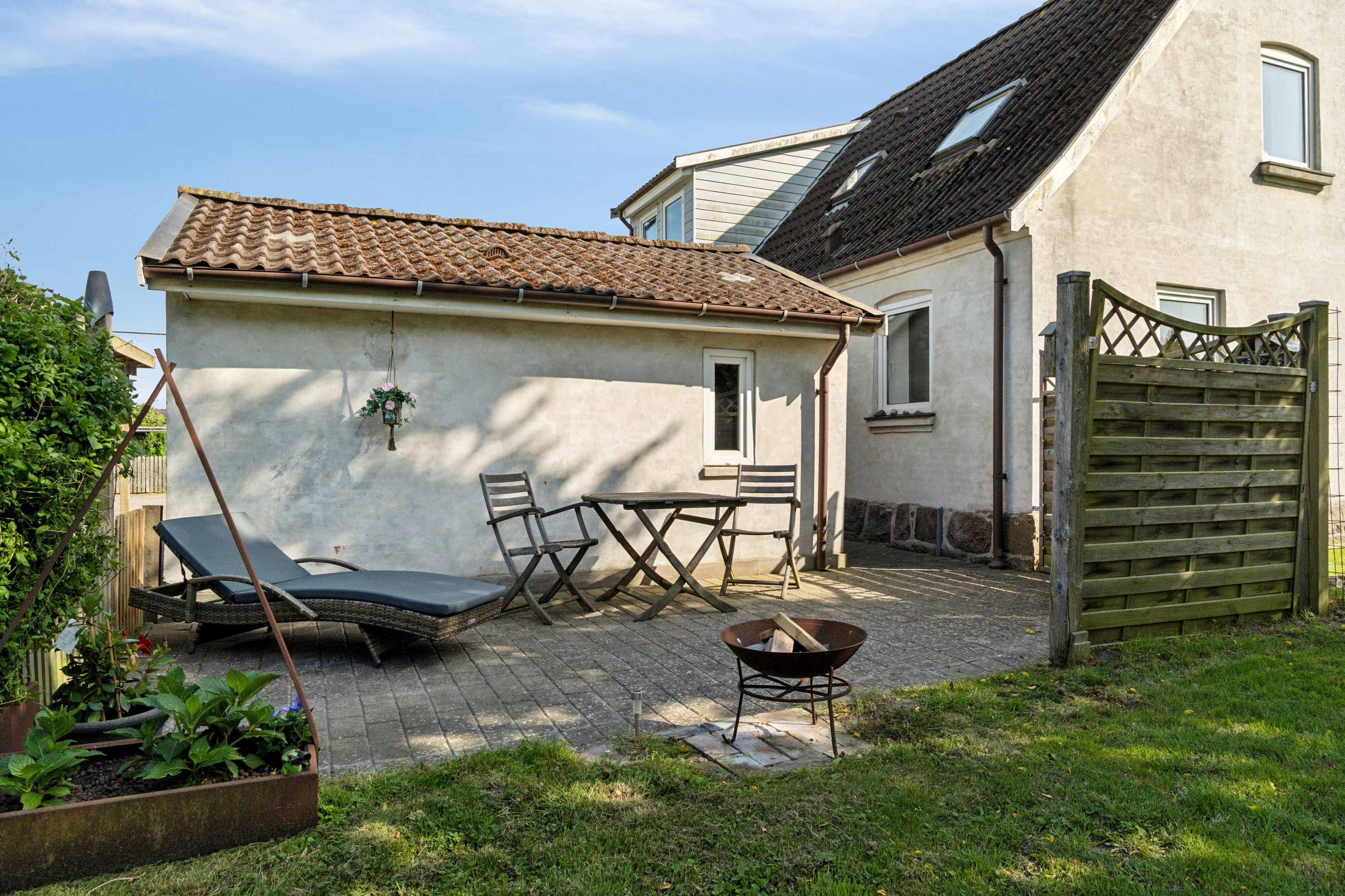 Fremhævet set fra haven billede i fuldskærmstilstand. Billede af Slagelsevej 189A, 4400 Kalundborg