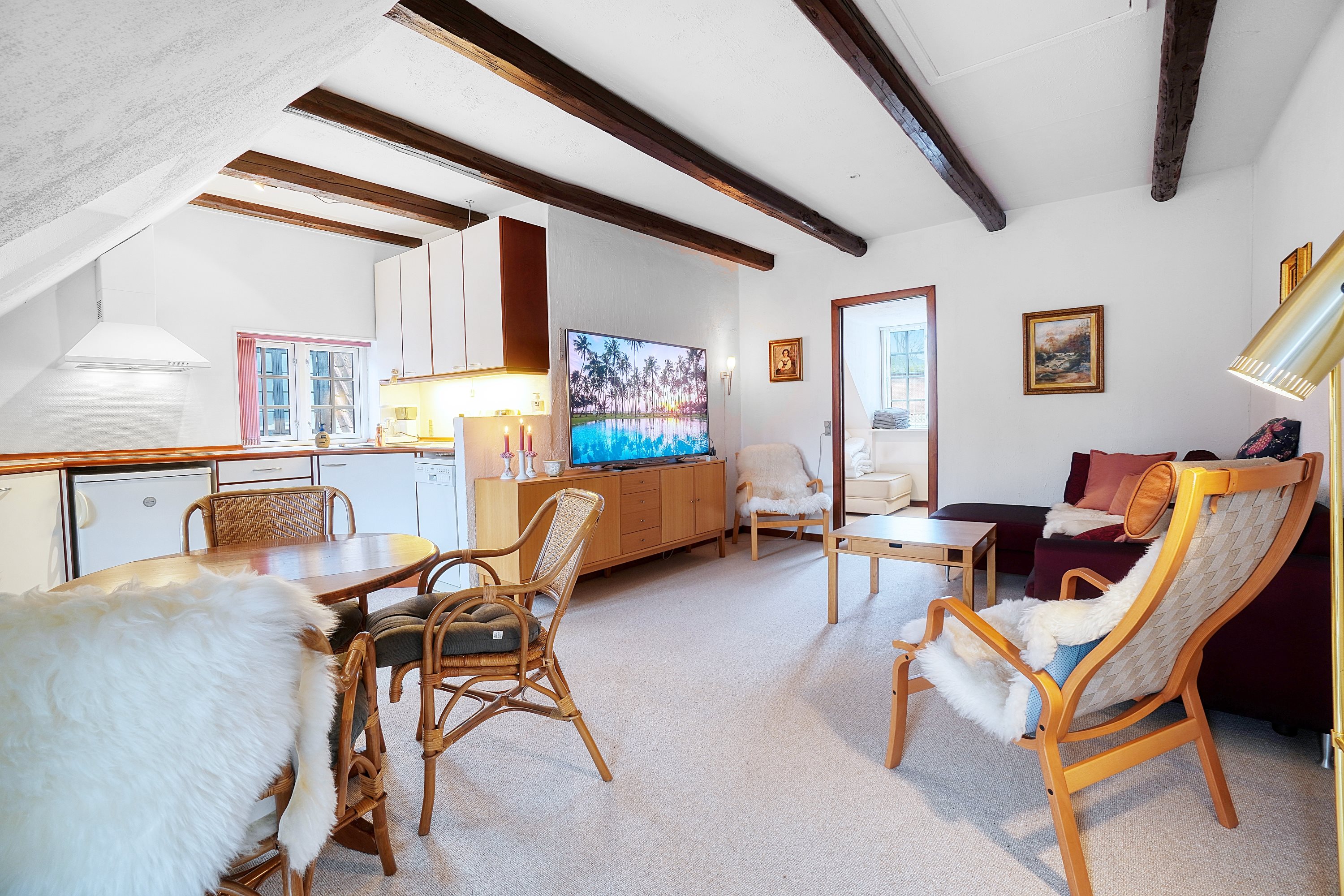 Fremhævet køkken billede i fuldskærmstilstand. Billede af Dr Mølle Strandvej 568D, 1. tv., 3120 Dronningmølle