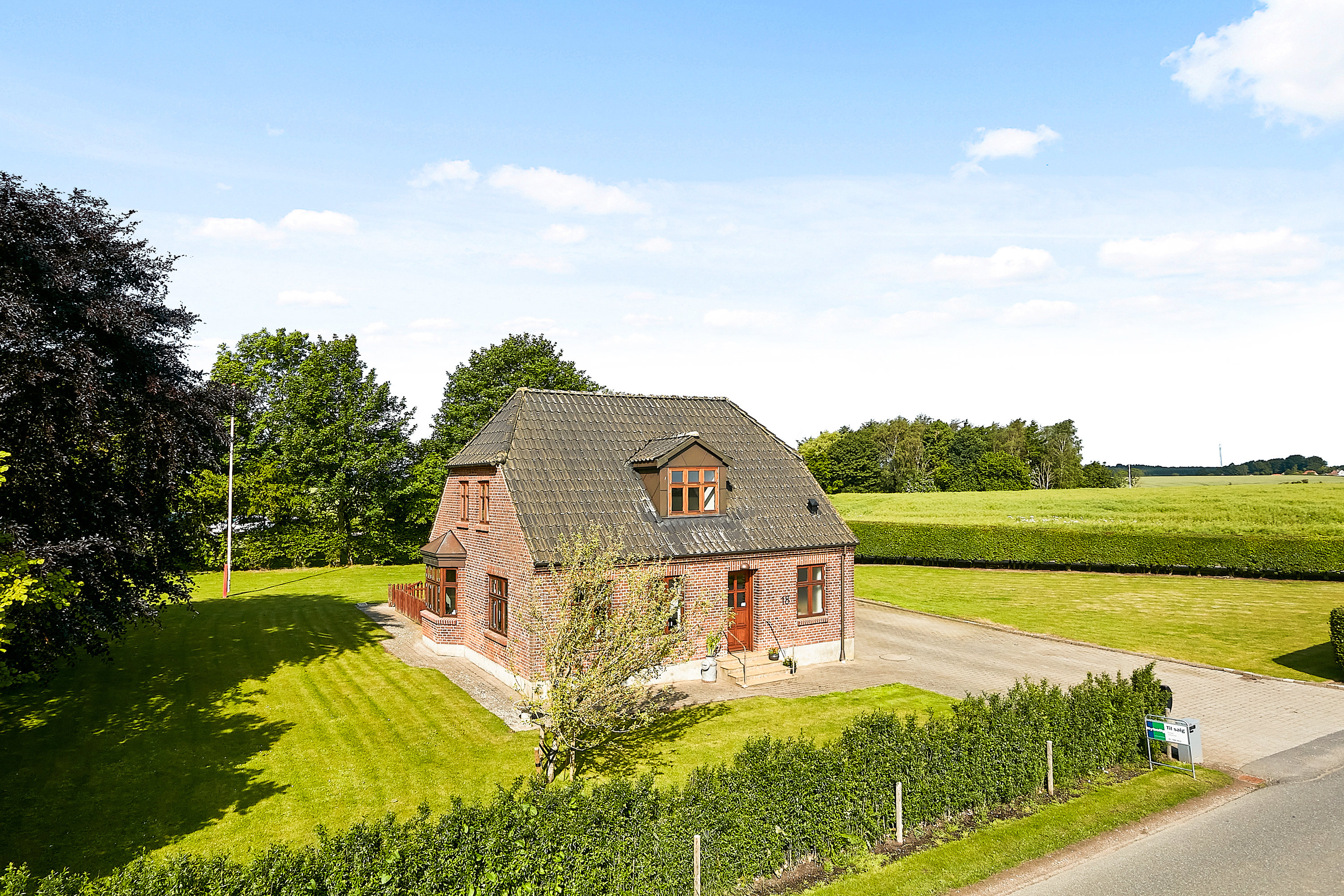 Fremhævet  billede i fuldskærmstilstand. Billede af Bråvej 18, 8781 Stenderup