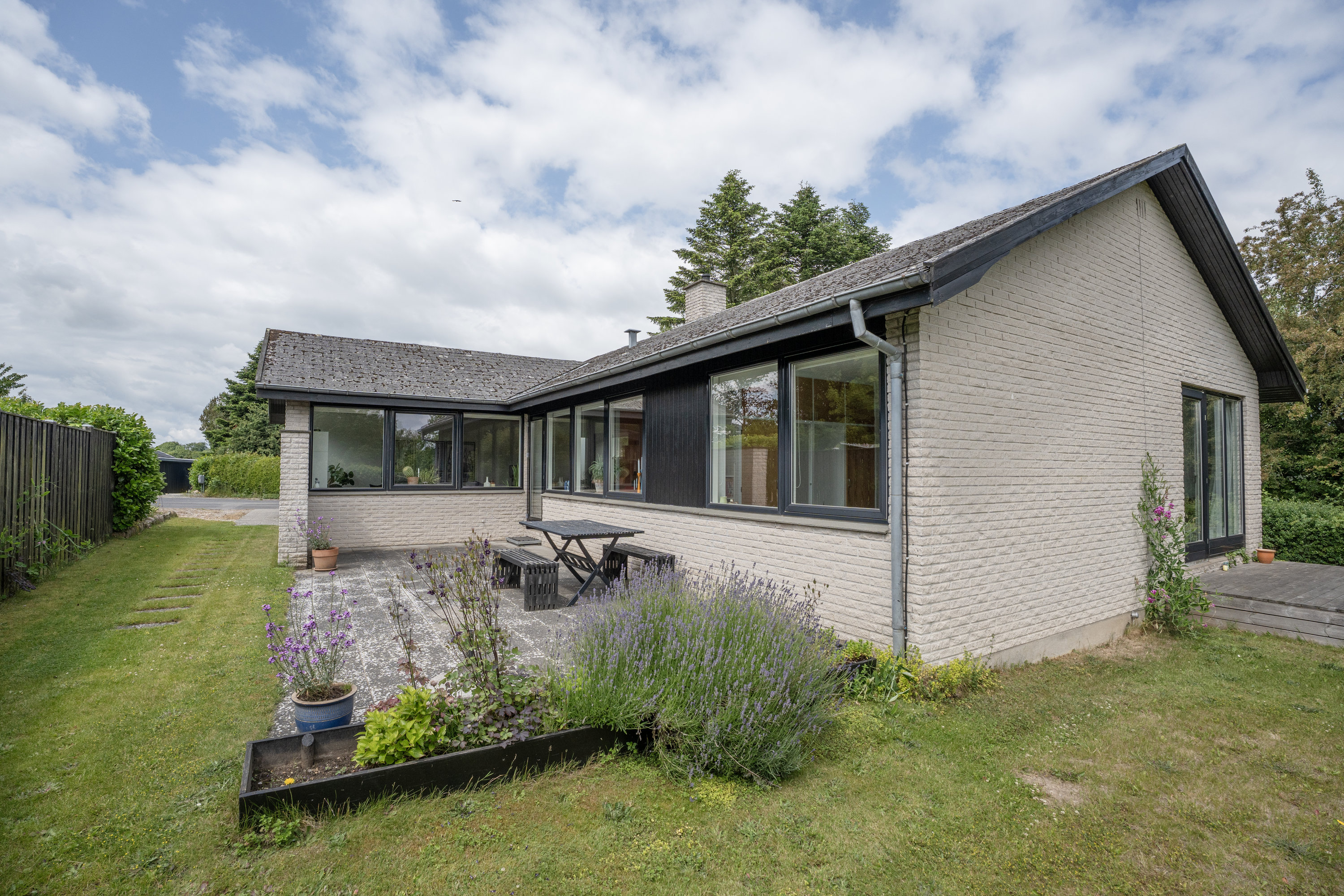 Miniaturebillede 1: . Billede af Fuglebakken 23, 5560 Aarup