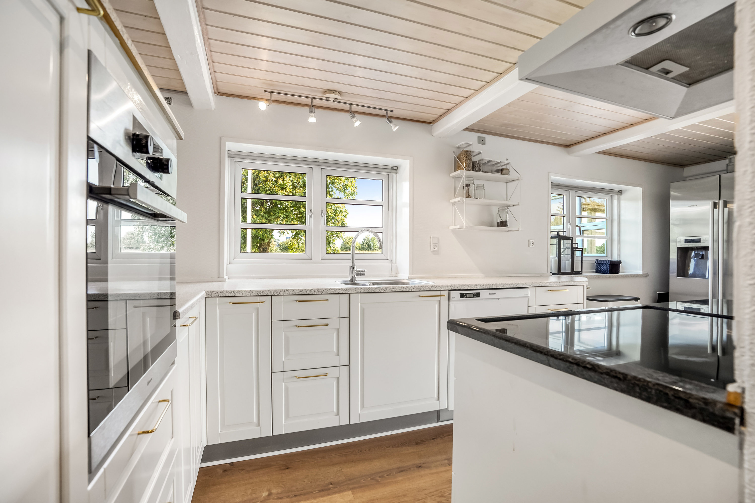 Fremhævet køkken billede i fuldskærmstilstand. Billede af Ejbyvej 20, 5592 Ejby