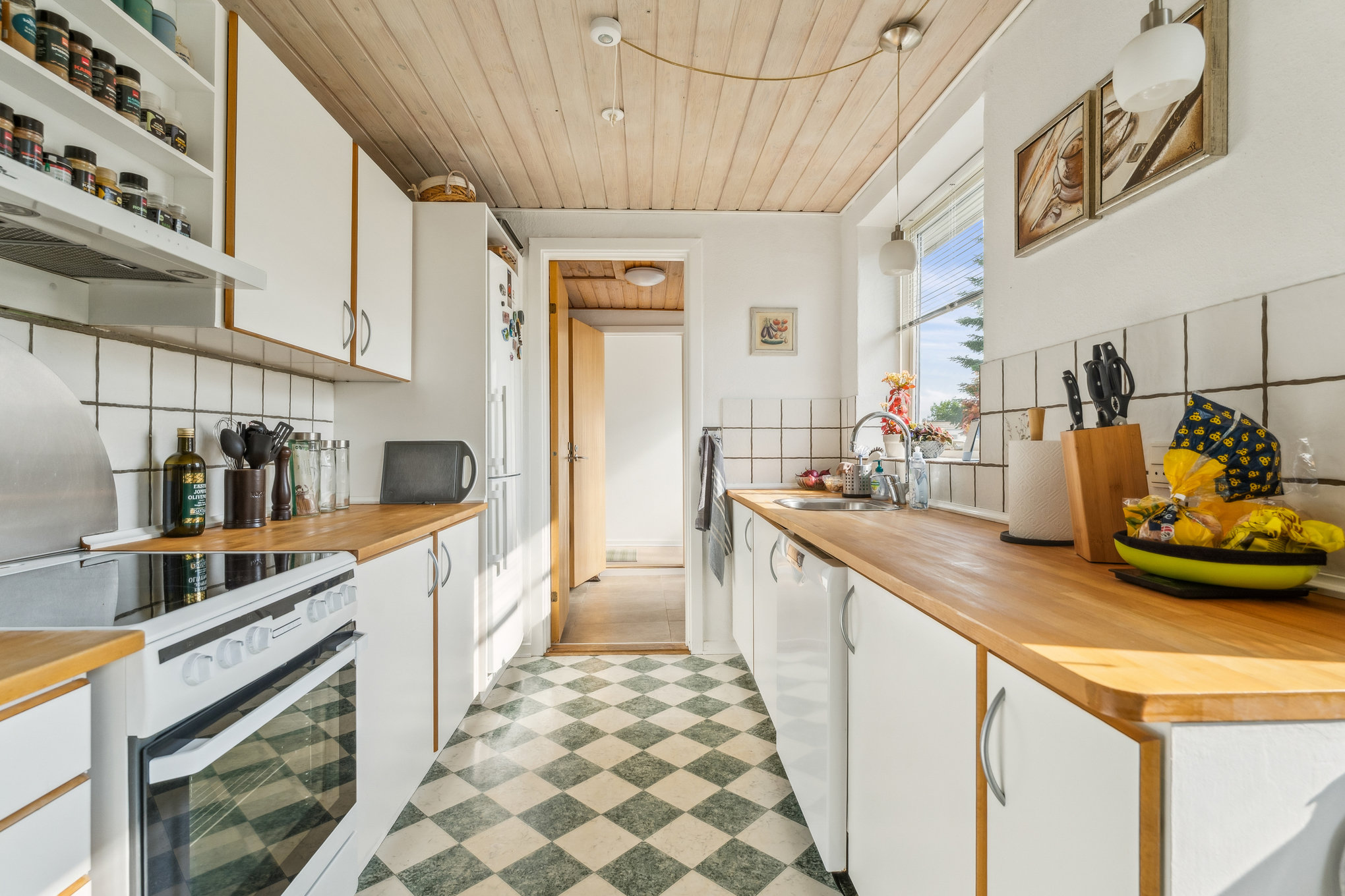 Fremhævet køkken billede i fuldskærmstilstand. Billede af Birkevej 3, Assentoft, 8960 Randers SØ