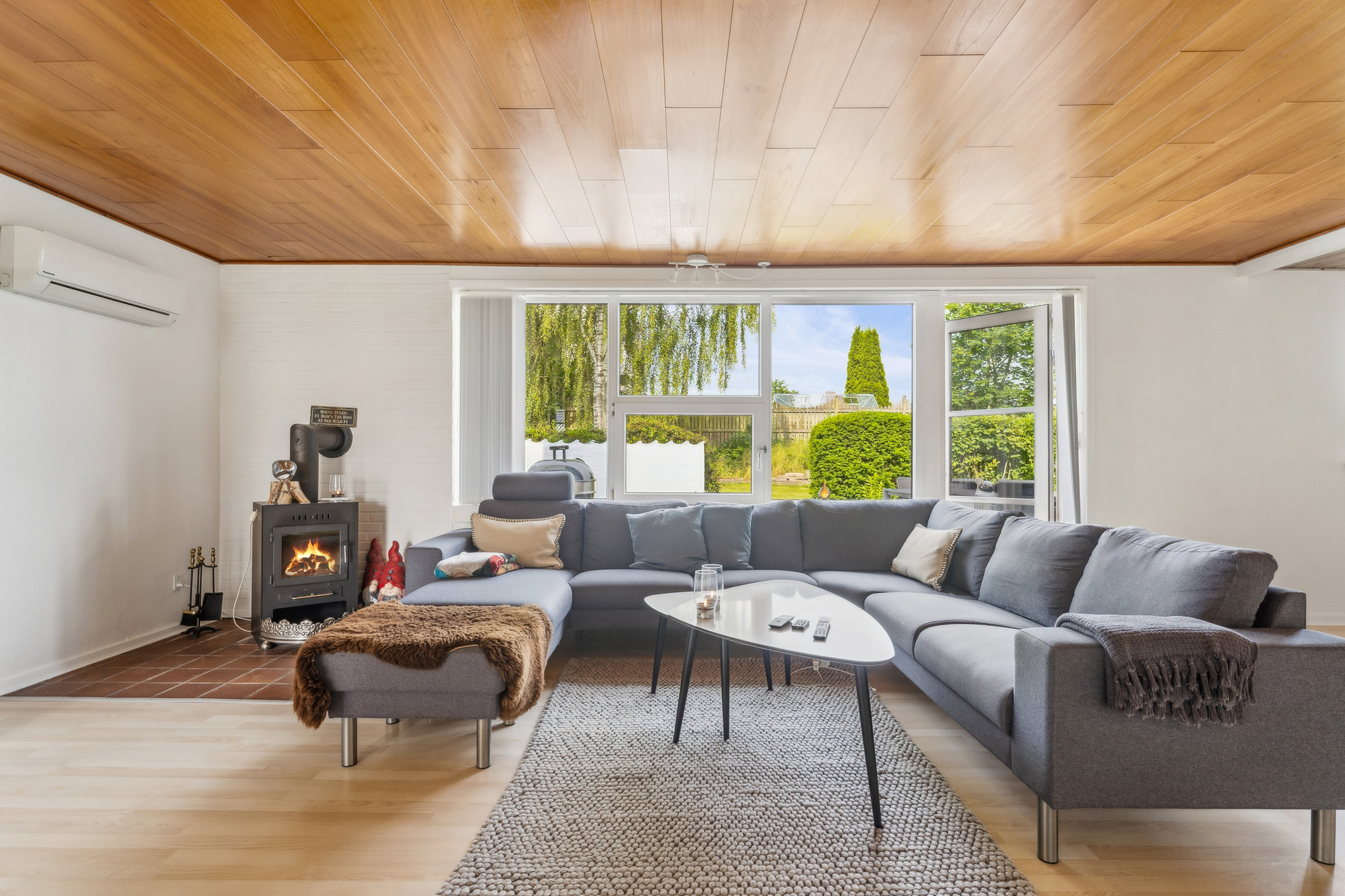 Fremhævet stue billede i fuldskærmstilstand. Billede af Birkevej 3, Assentoft, 8960 Randers SØ