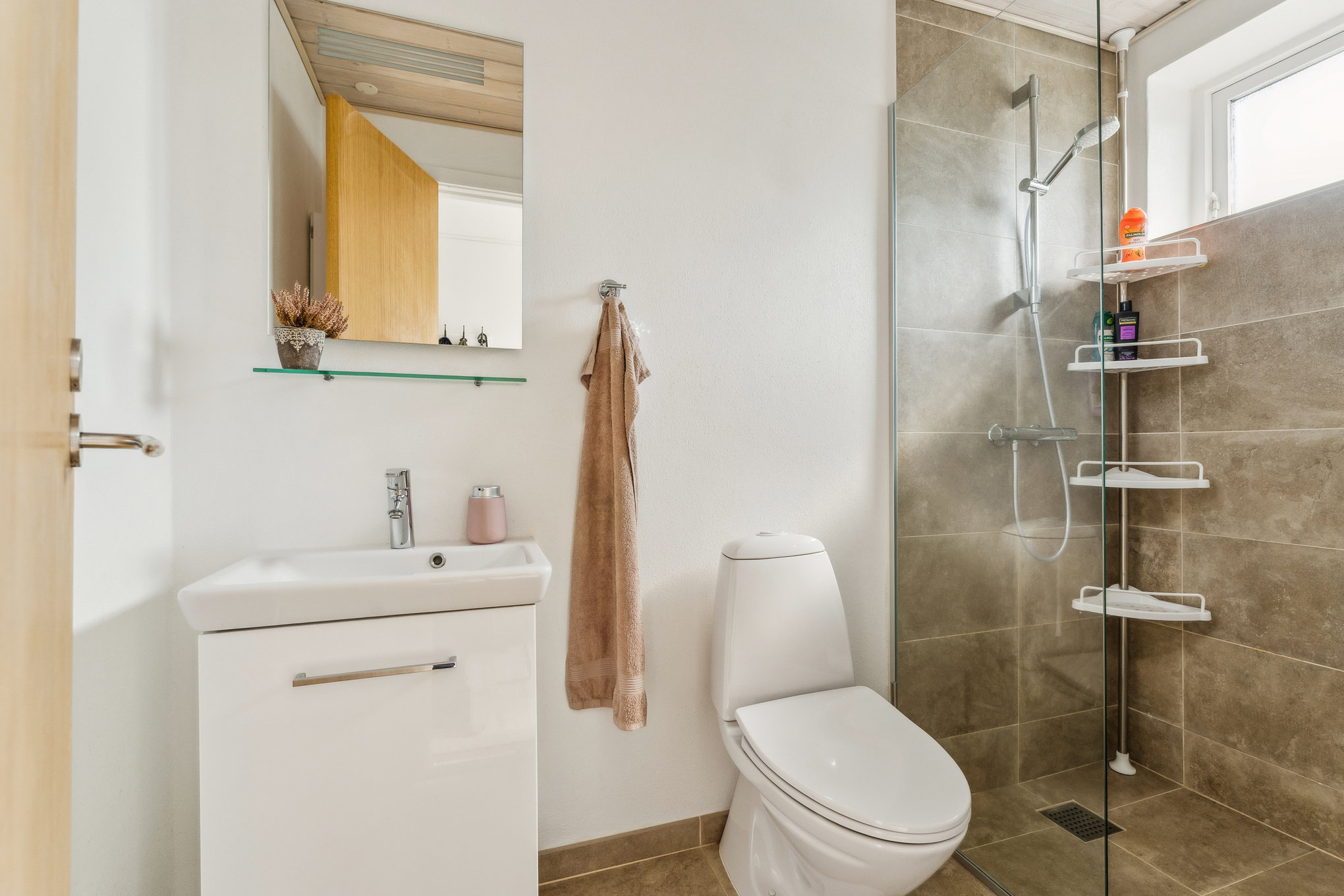 Fremhævet badeværelse billede i fuldskærmstilstand. Billede af Birkevej 3, Assentoft, 8960 Randers SØ