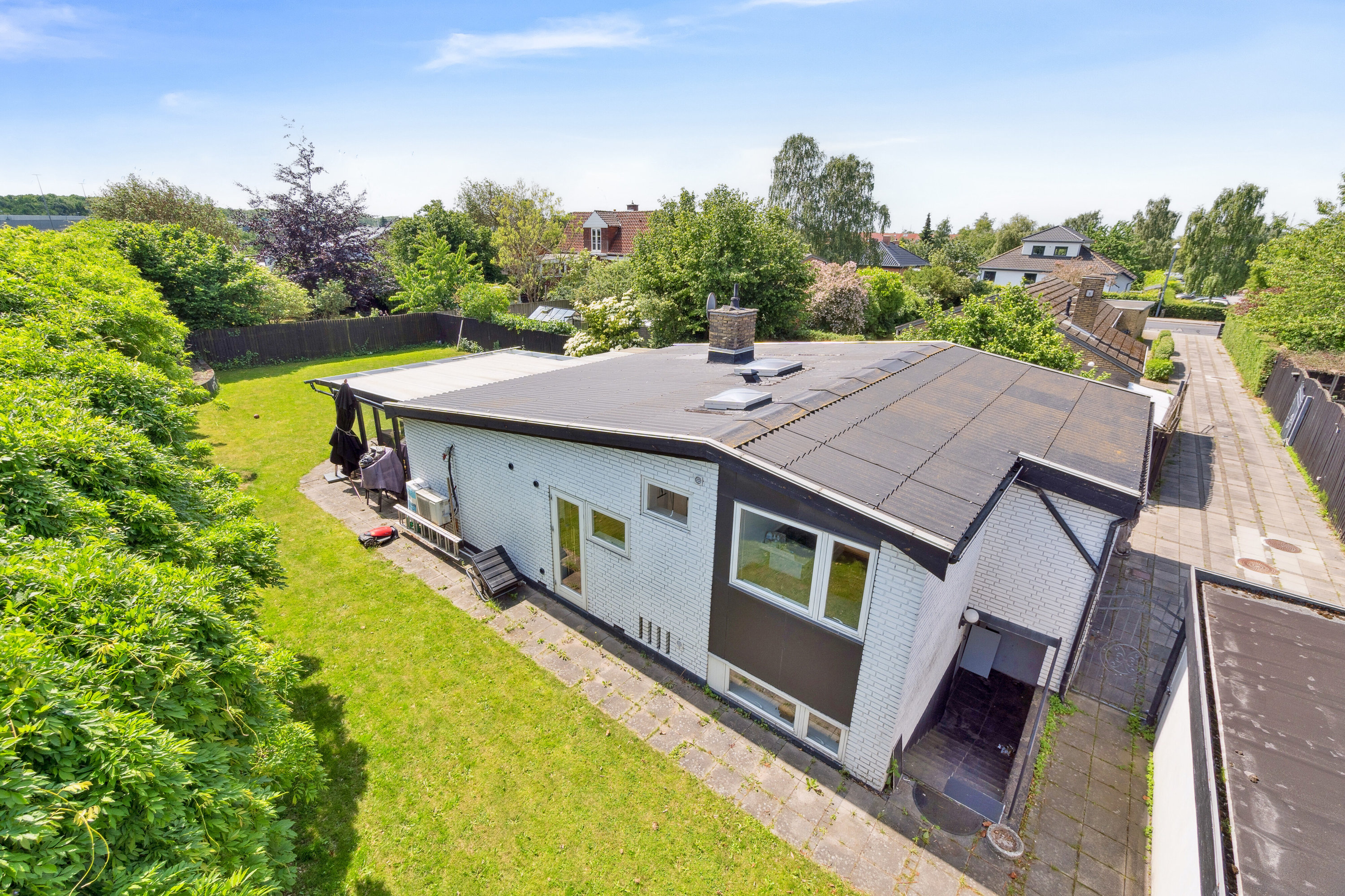 Fremhævet luftfoto billede i fuldskærmstilstand. Billede af Sommerfuglevej 1A, 2610 Rødovre