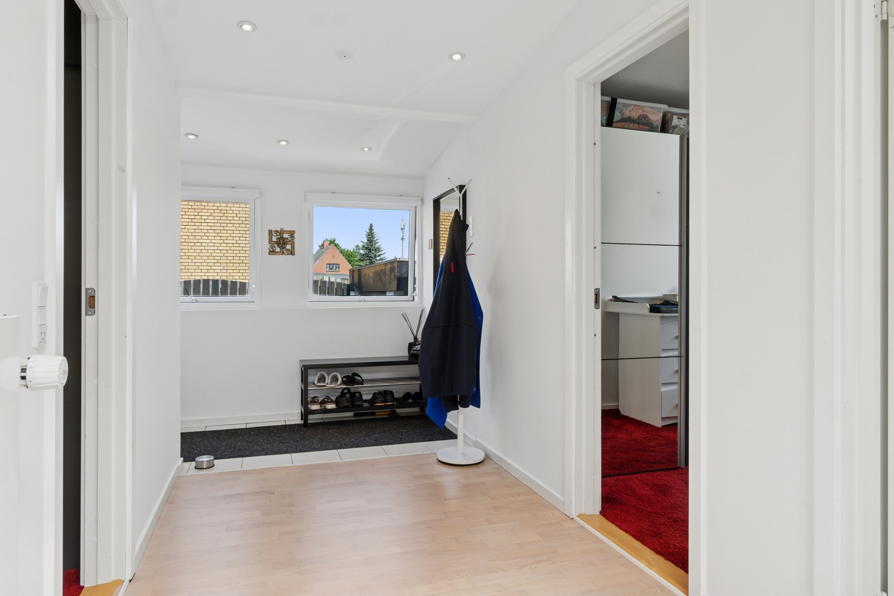 Fremhævet indendørs billede i fuldskærmstilstand. Billede af Sommerfuglevej 1A, 2610 Rødovre