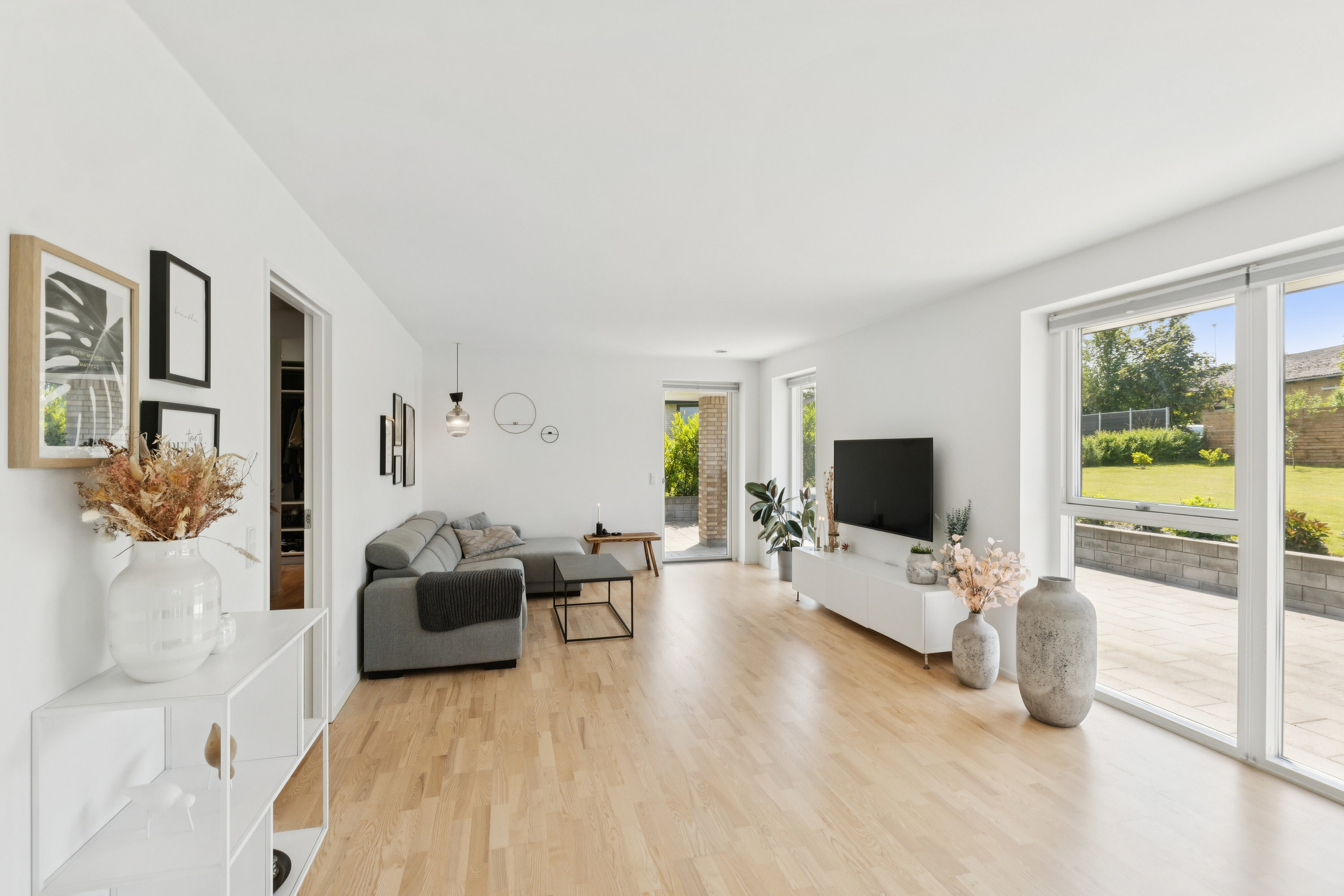 Fremhævet stue billede i fuldskærmstilstand. Billede af Elmevænget 6, 4690 Haslev