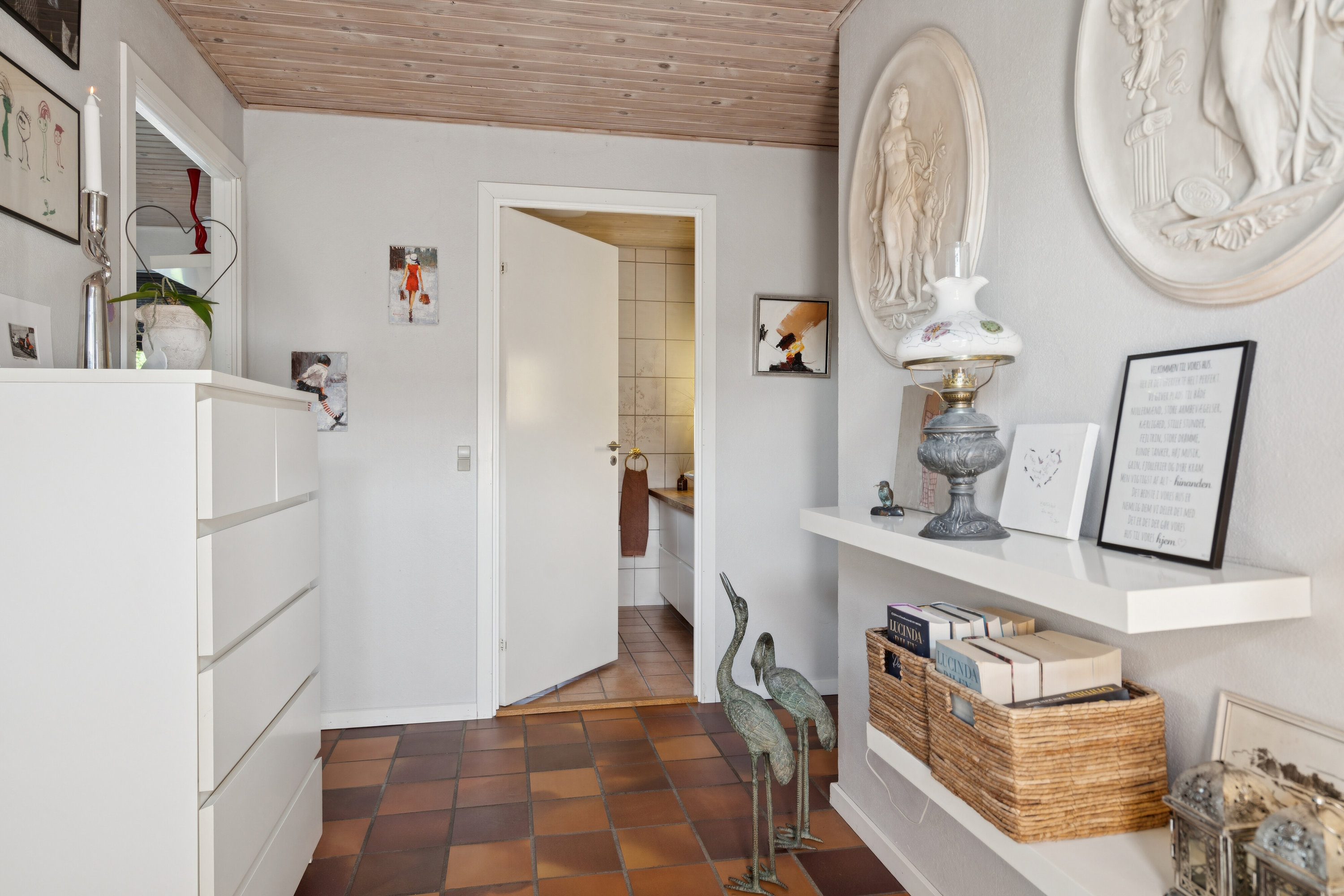 Fremhævet værelse billede i fuldskærmstilstand. Billede af Væbnerhatten 138, Tornbjerg, 5220 Odense SØ