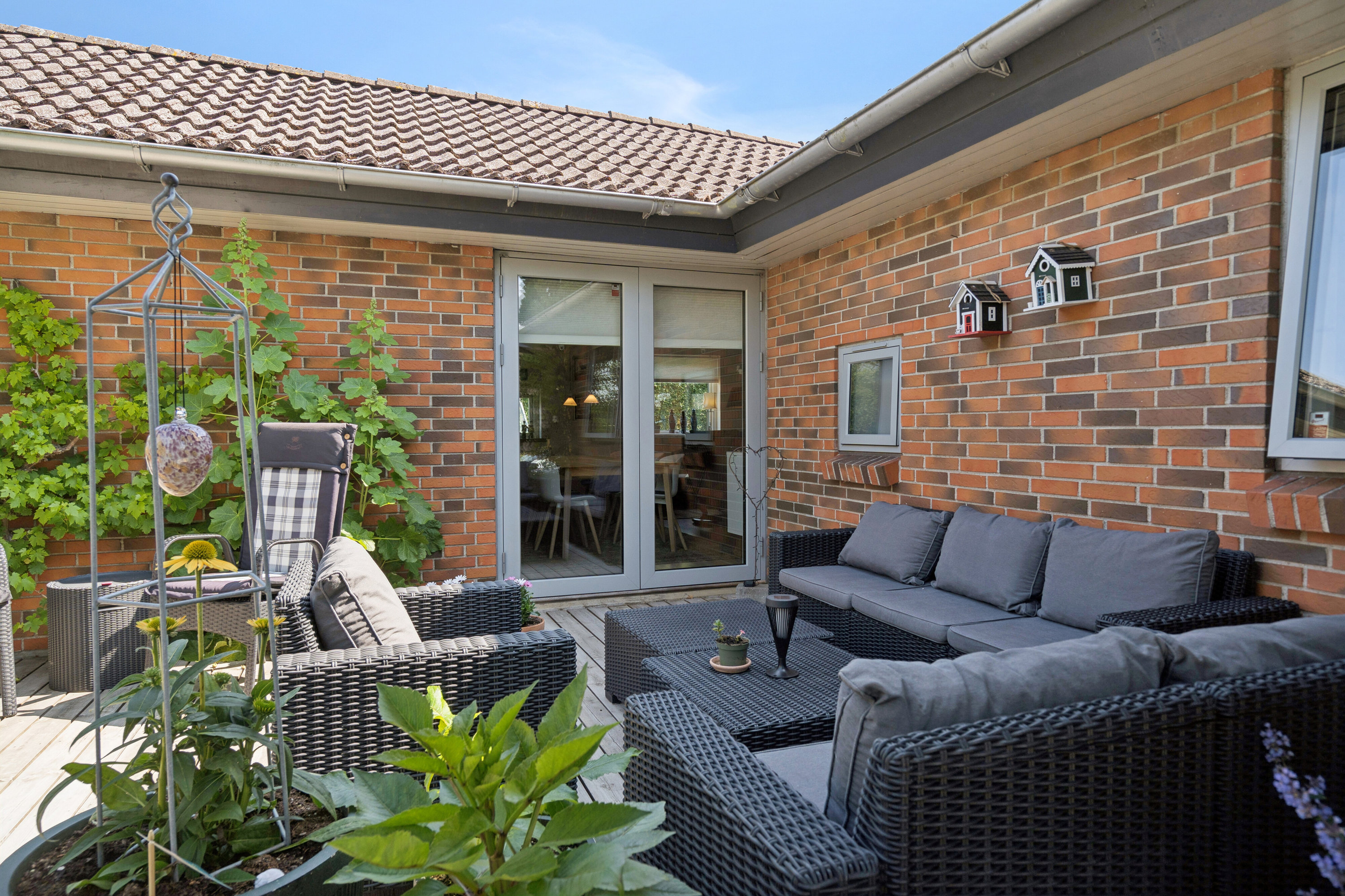 Fremhævet terrasse billede i fuldskærmstilstand. Billede af Væbnerhatten 138, Tornbjerg, 5220 Odense SØ