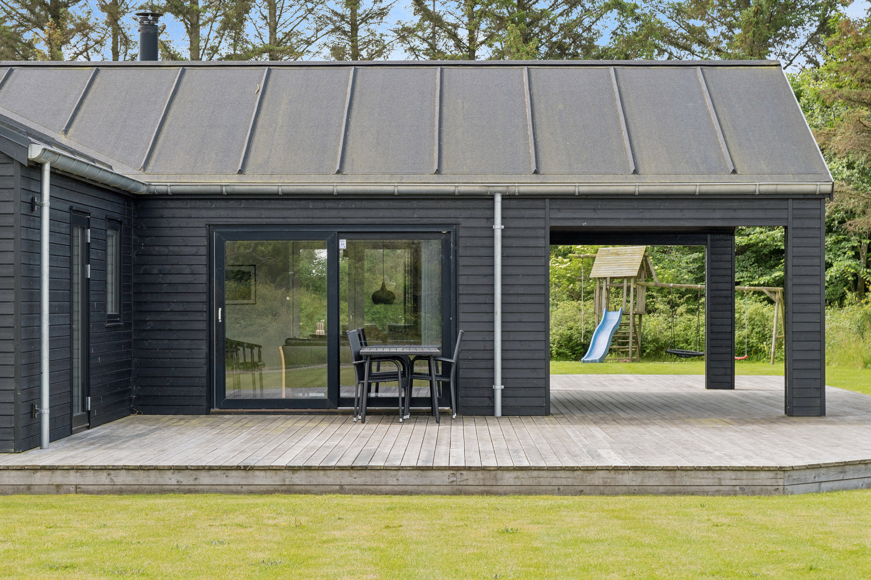 Fremhævet set fra haven billede i fuldskærmstilstand. Billede af Nørre Knoldevej 15, Skal Klit, 9800 Hjørring