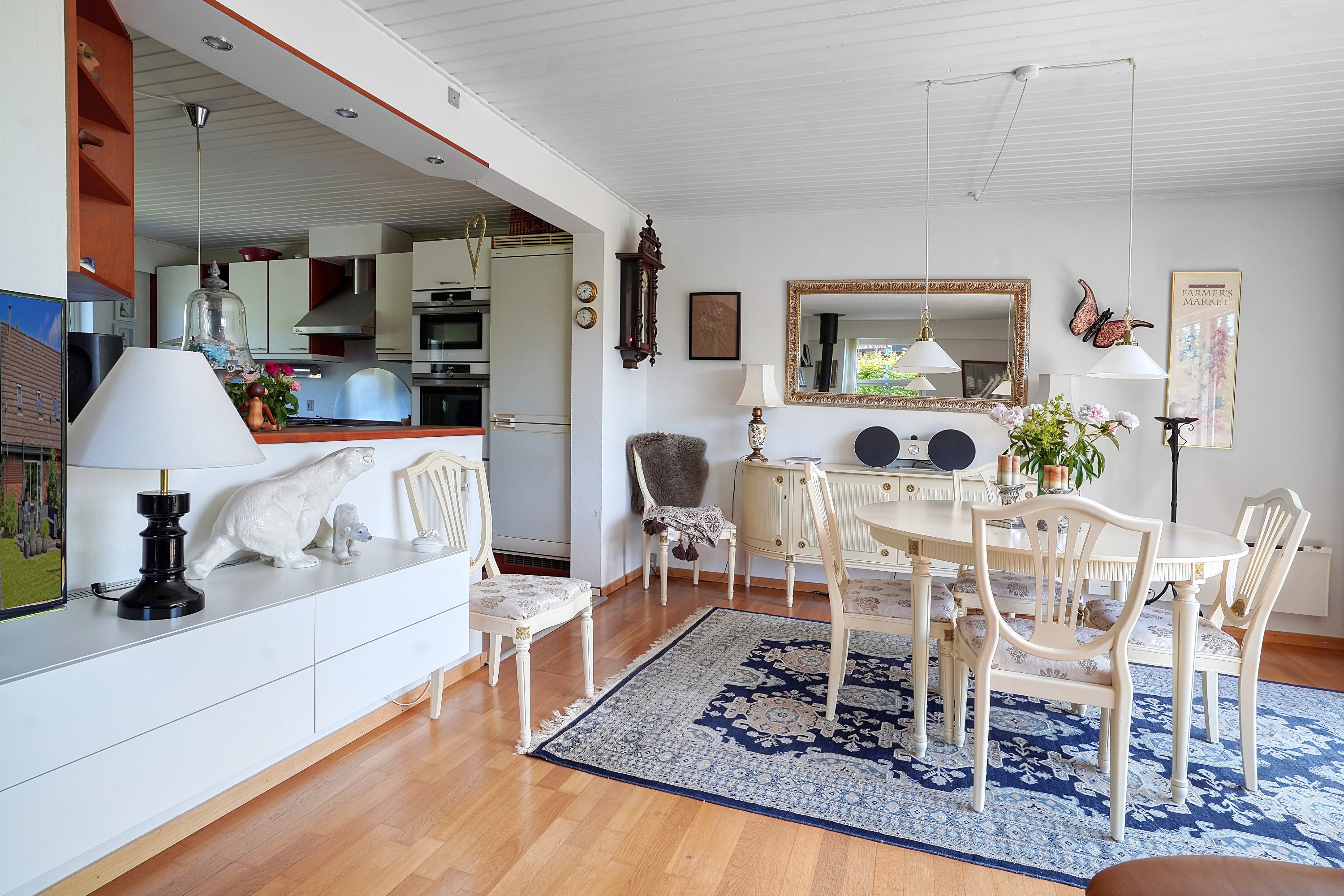 Fremhævet spisestue billede i fuldskærmstilstand. Billede af Sauntevej 71A, 3100 Hornbæk