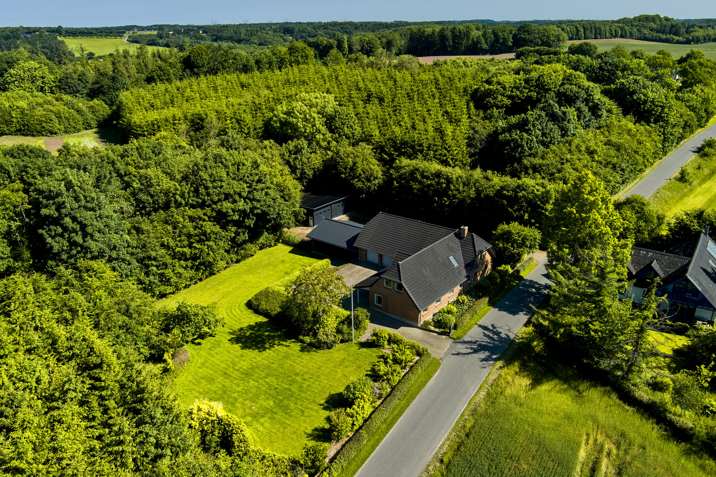 Fremhævet  billede i fuldskærmstilstand. Billede af Hover Kirkevej 256, 7100 Vejle