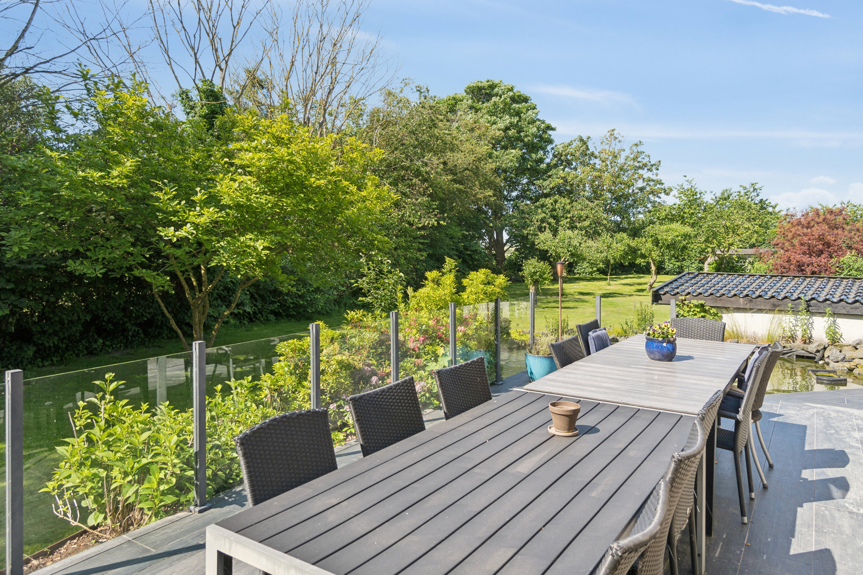 Fremhævet udendørs billede i fuldskærmstilstand. Billede af Gl. Mårsøvej 11, 4300 Holbæk