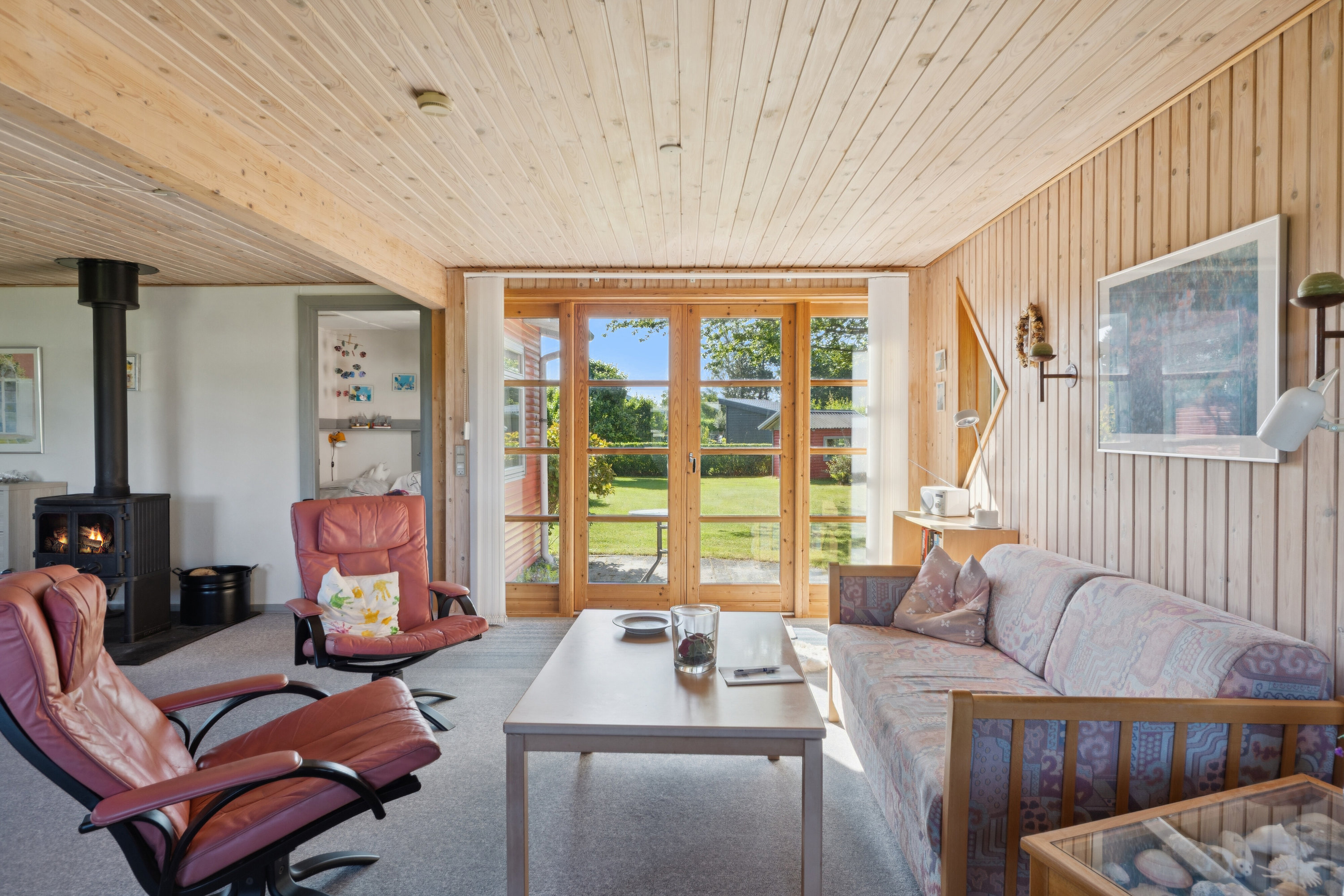 Fremhævet stue billede i fuldskærmstilstand. Billede af Karensvej 6, Østerballe, 5450 Otterup