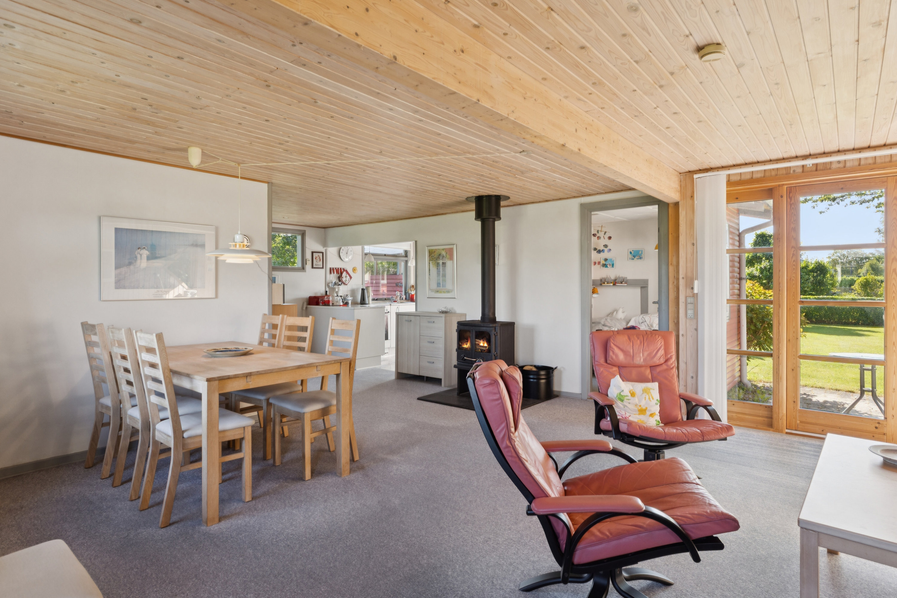 Fremhævet spisestue billede i fuldskærmstilstand. Billede af Karensvej 6, Østerballe, 5450 Otterup