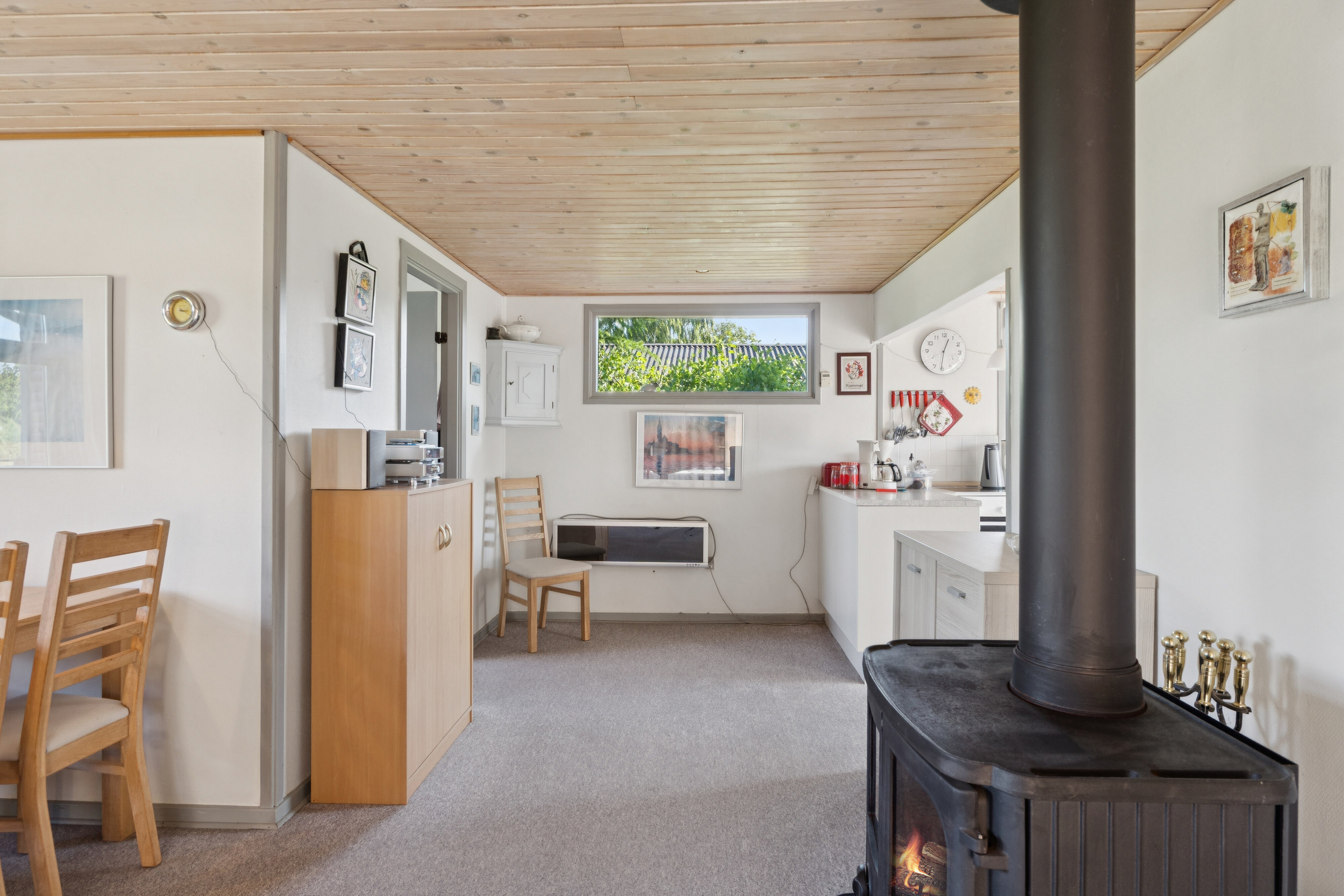 Fremhævet stue billede i fuldskærmstilstand. Billede af Karensvej 6, Østerballe, 5450 Otterup