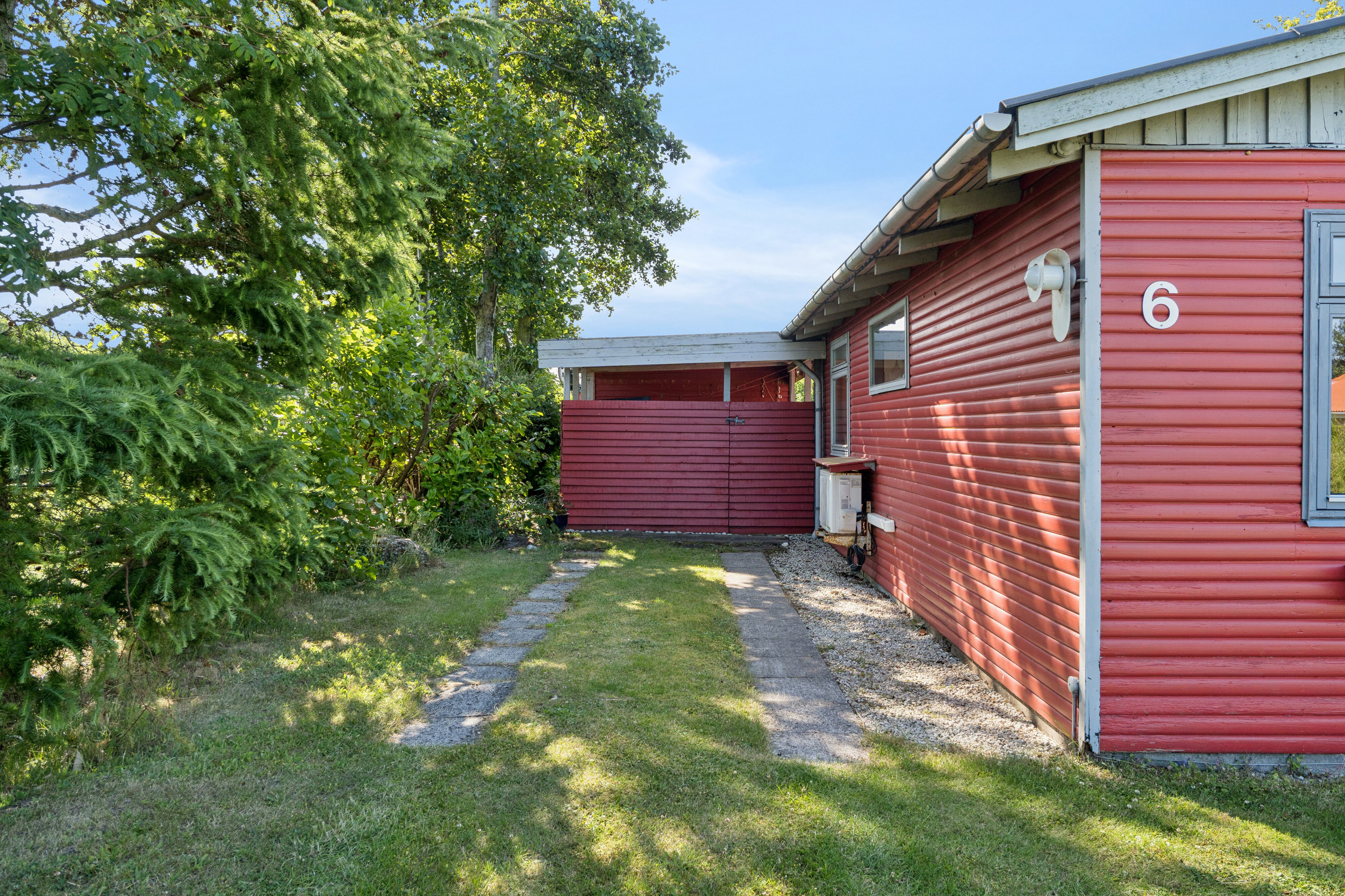 Fremhævet set fra haven billede i fuldskærmstilstand. Billede af Karensvej 6, Østerballe, 5450 Otterup