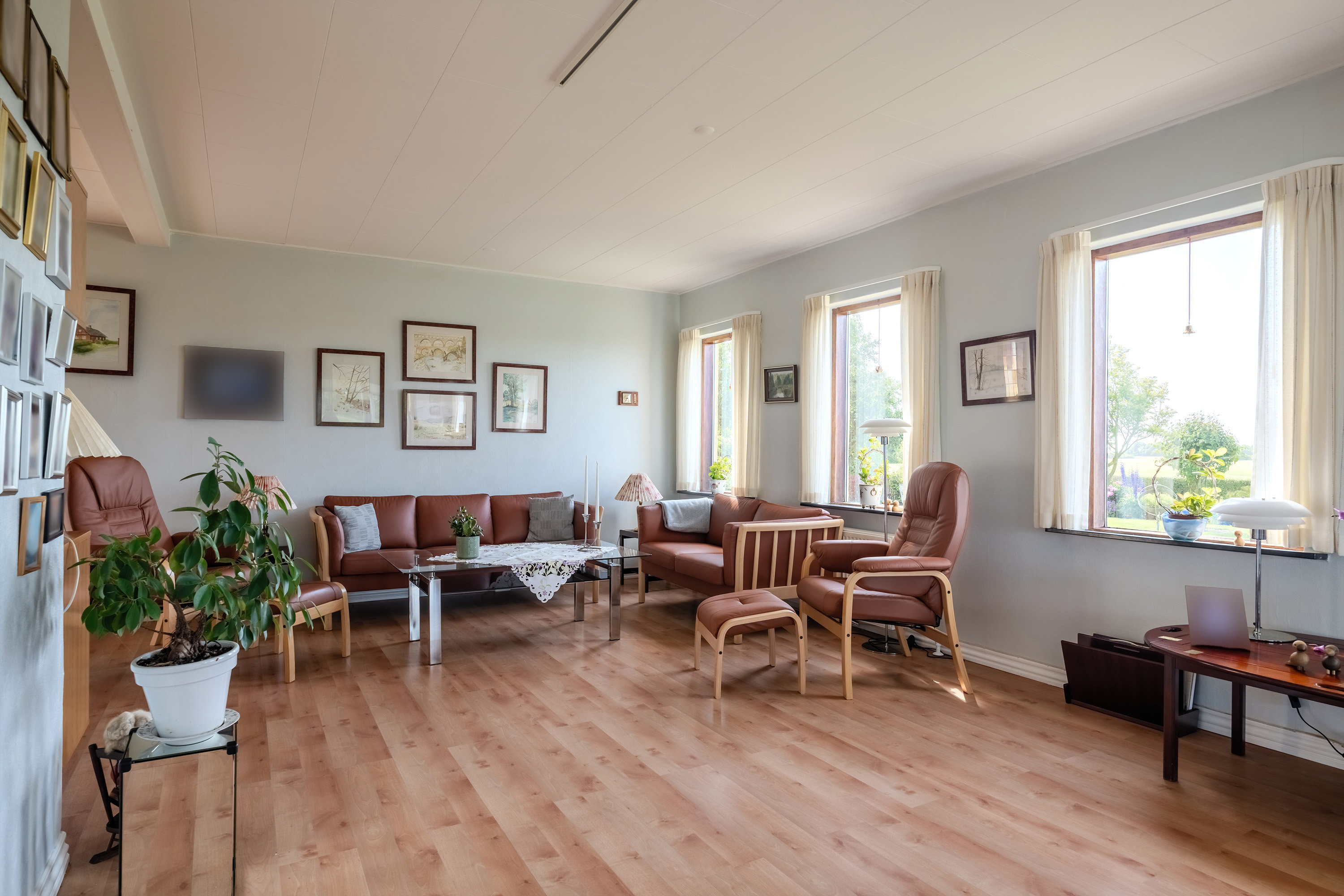 Fremhævet  billede i fuldskærmstilstand. Billede af Alleen 1, 4894 Øster Ulslev